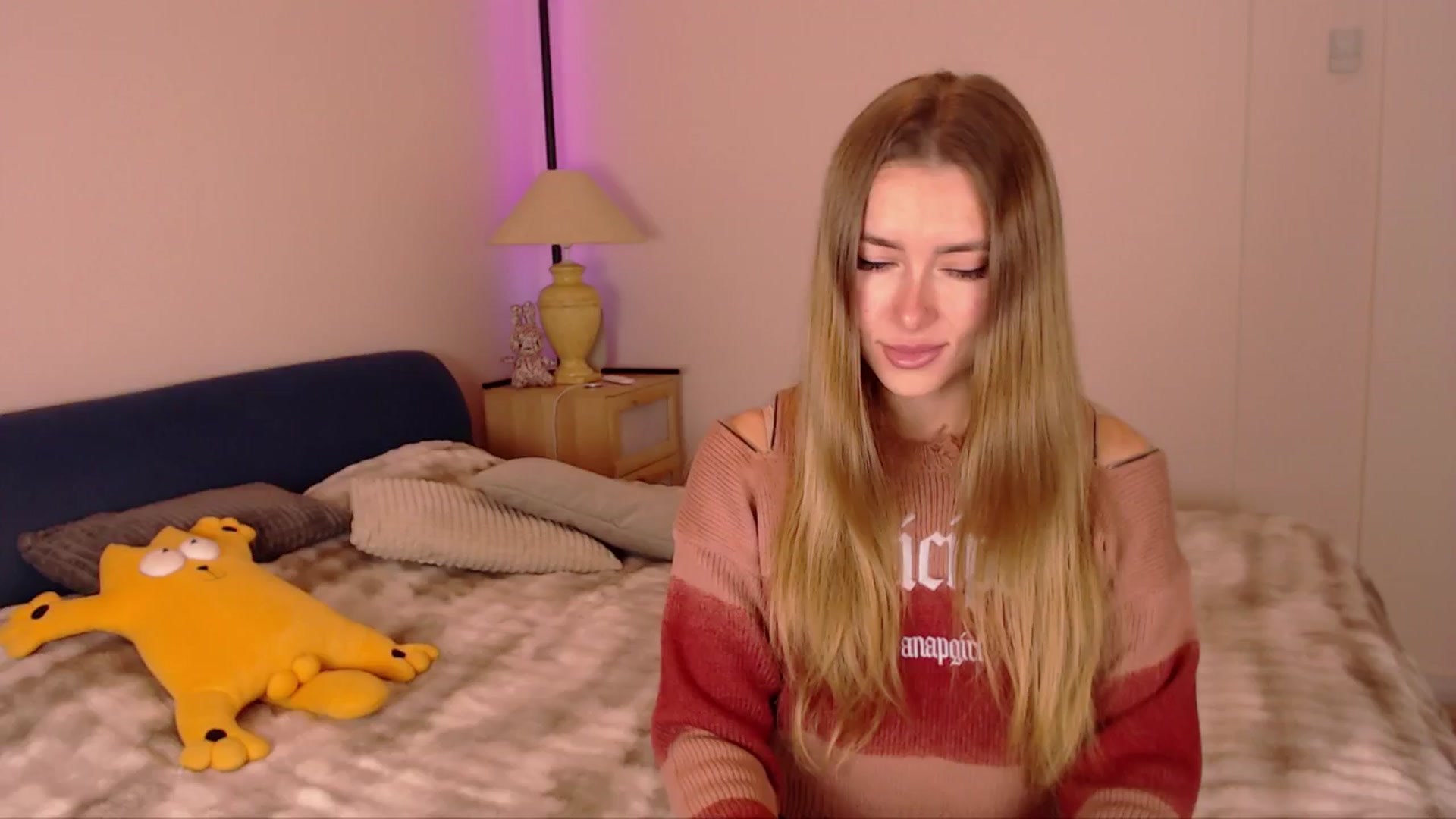 Gallery image thumbnail from SimonsWife's myfreecams stream on, 12/01/2025, 14:41 image 8 of 20