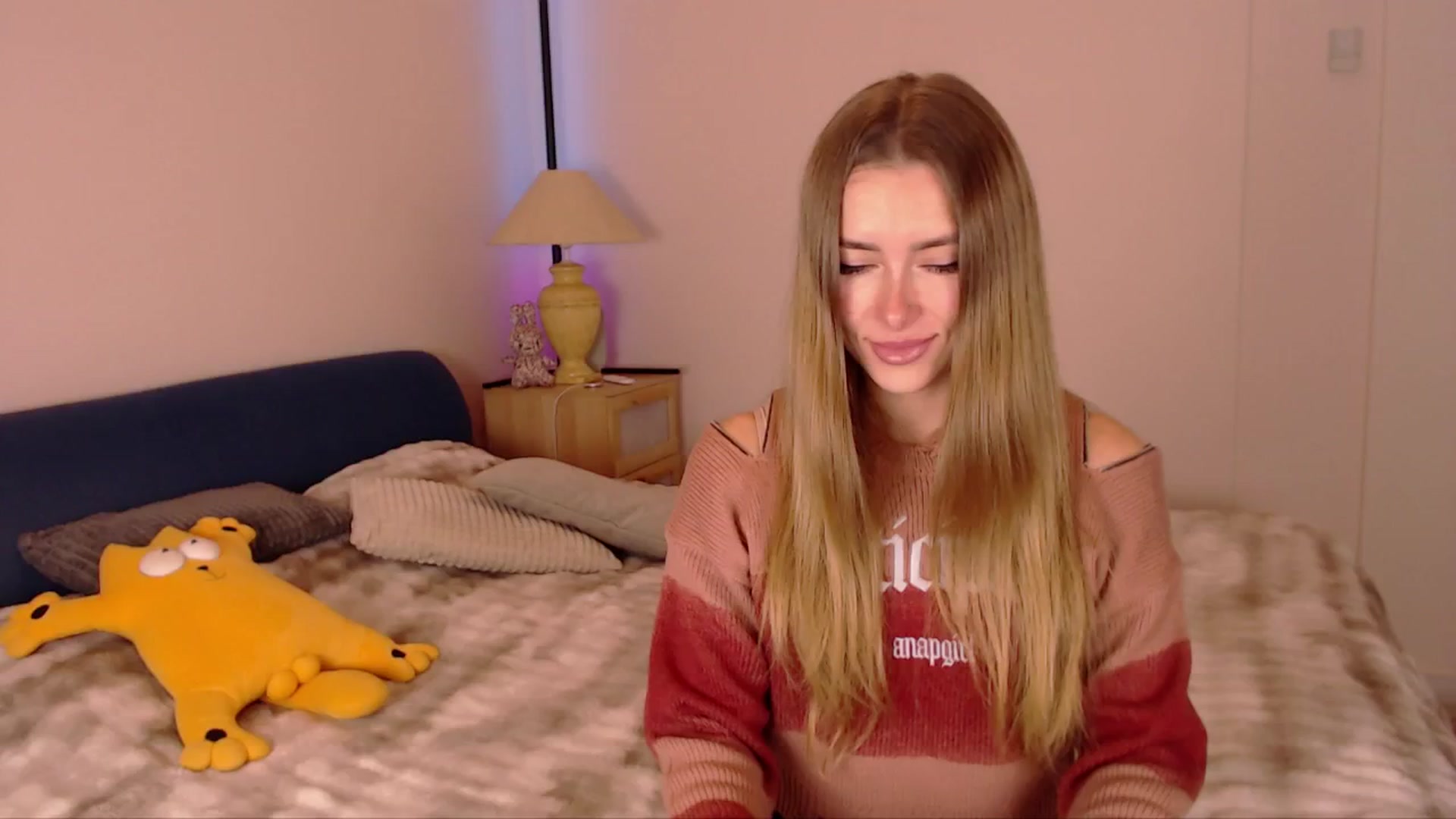 Gallery image thumbnail from SimonsWife's myfreecams stream on, 12/01/2025, 14:41 image 16 of 20