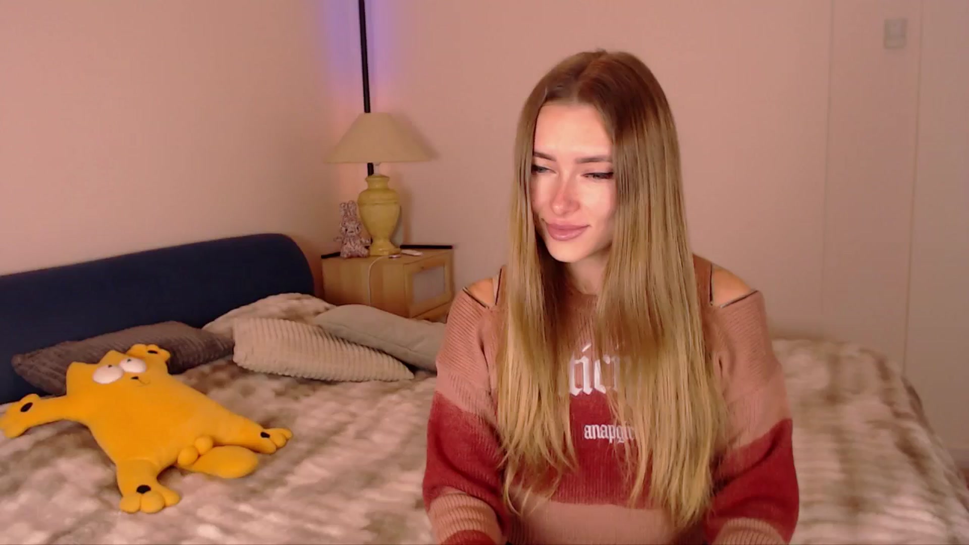 Gallery image thumbnail from SimonsWife's myfreecams stream on, 12/01/2025, 14:41 image 2 of 20