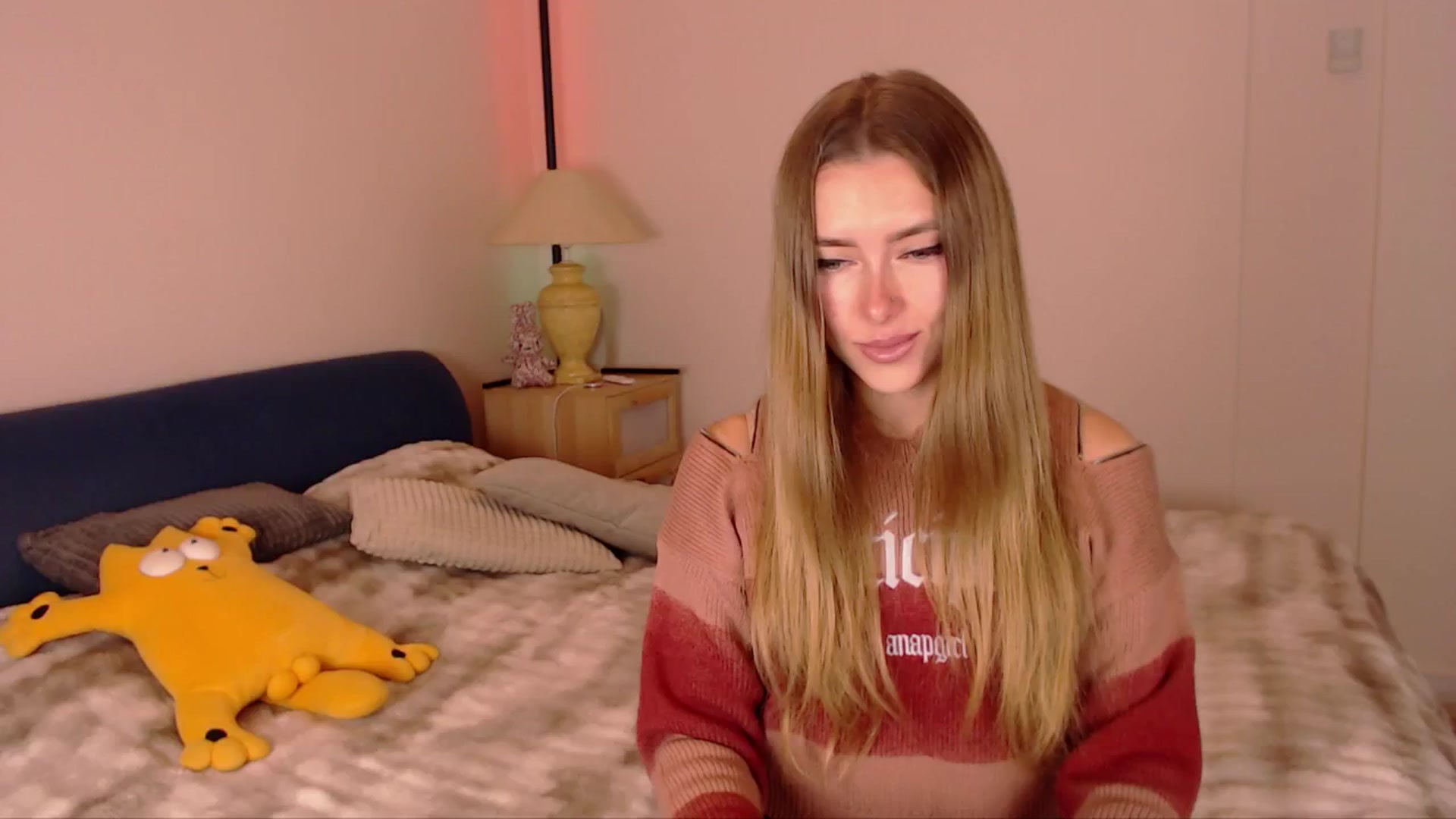 Gallery image thumbnail from SimonsWife's myfreecams stream on, 12/01/2025, 14:41 image 5 of 20