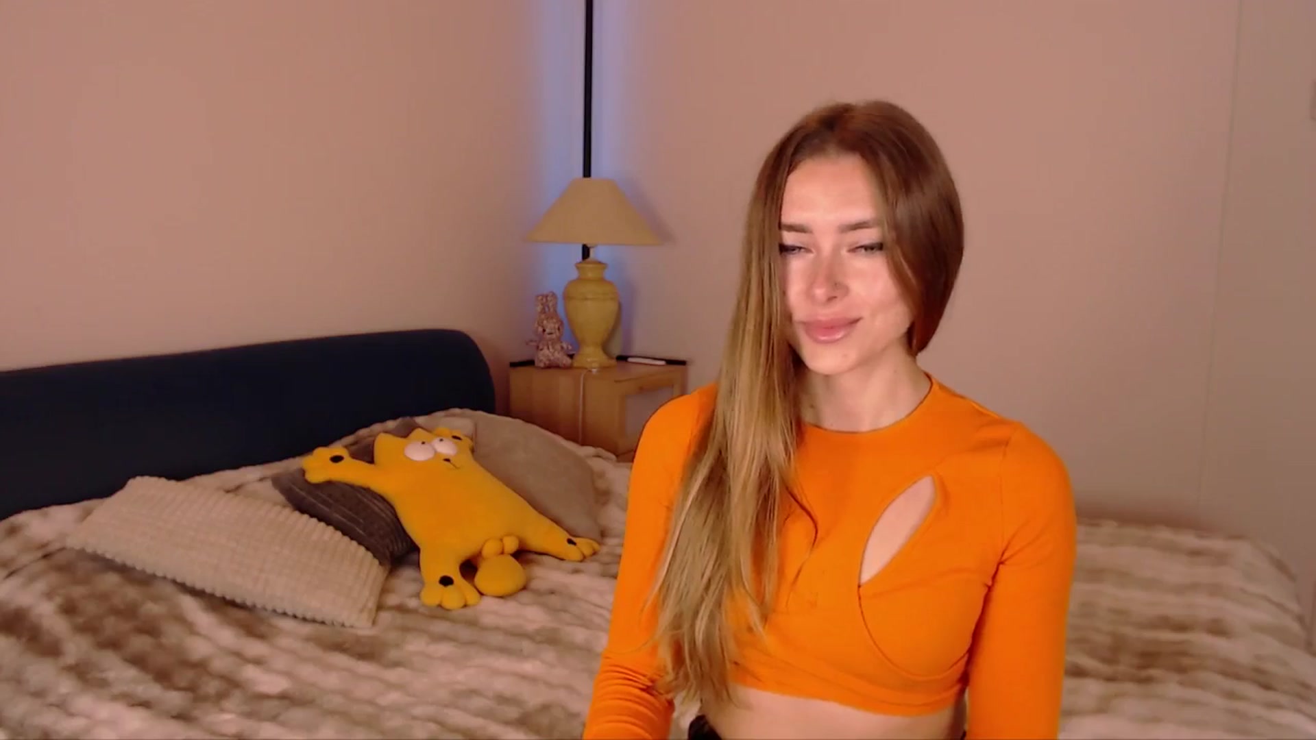 Gallery image thumbnail from SimonsWife's myfreecams stream on, 12/07/2025, 15:42 image 13 of 20