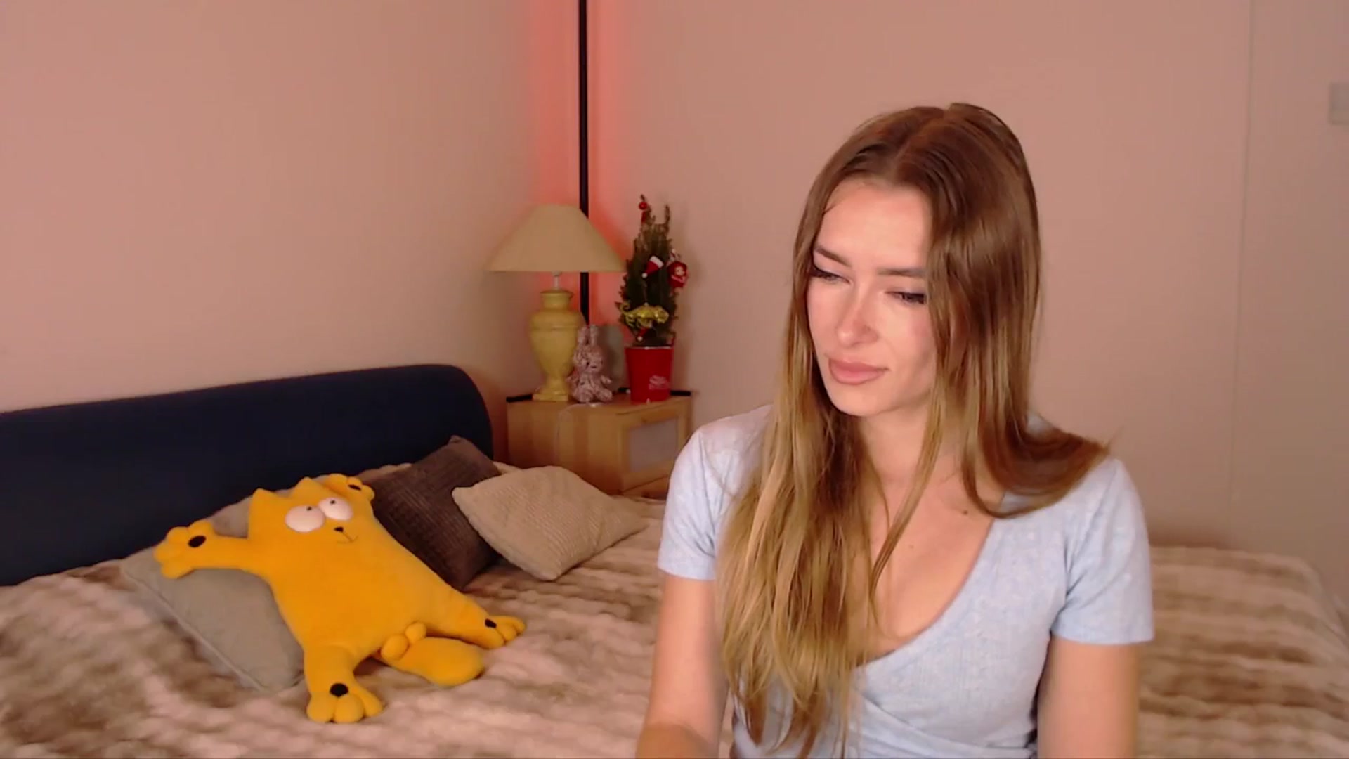 Gallery image thumbnail from SimonsWife's myfreecams stream on, 12/11/2025, 14:29 image 7 of 20