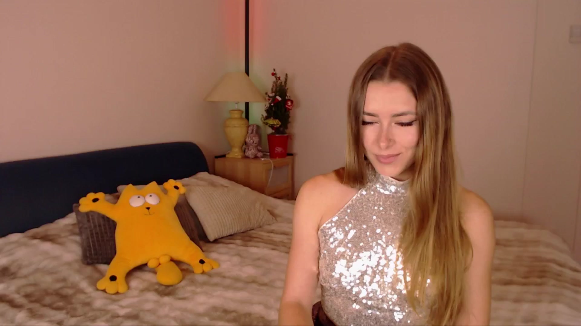 Gallery image thumbnail from SimonsWife's myfreecams stream on, 12/24/2025, 15:31 image 20 of 20