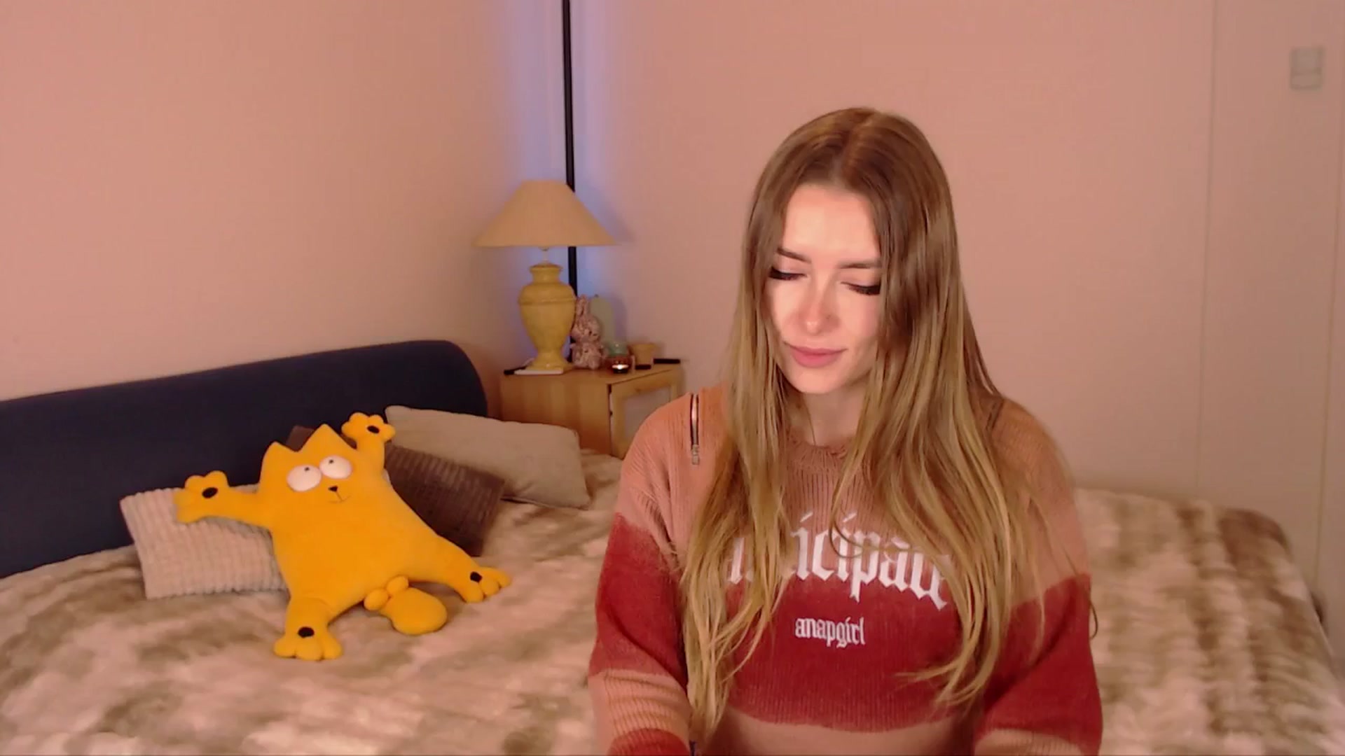 Gallery image thumbnail from SimonsWife's myfreecams stream on, 01/18/2026, 14:49 image 1 of 20