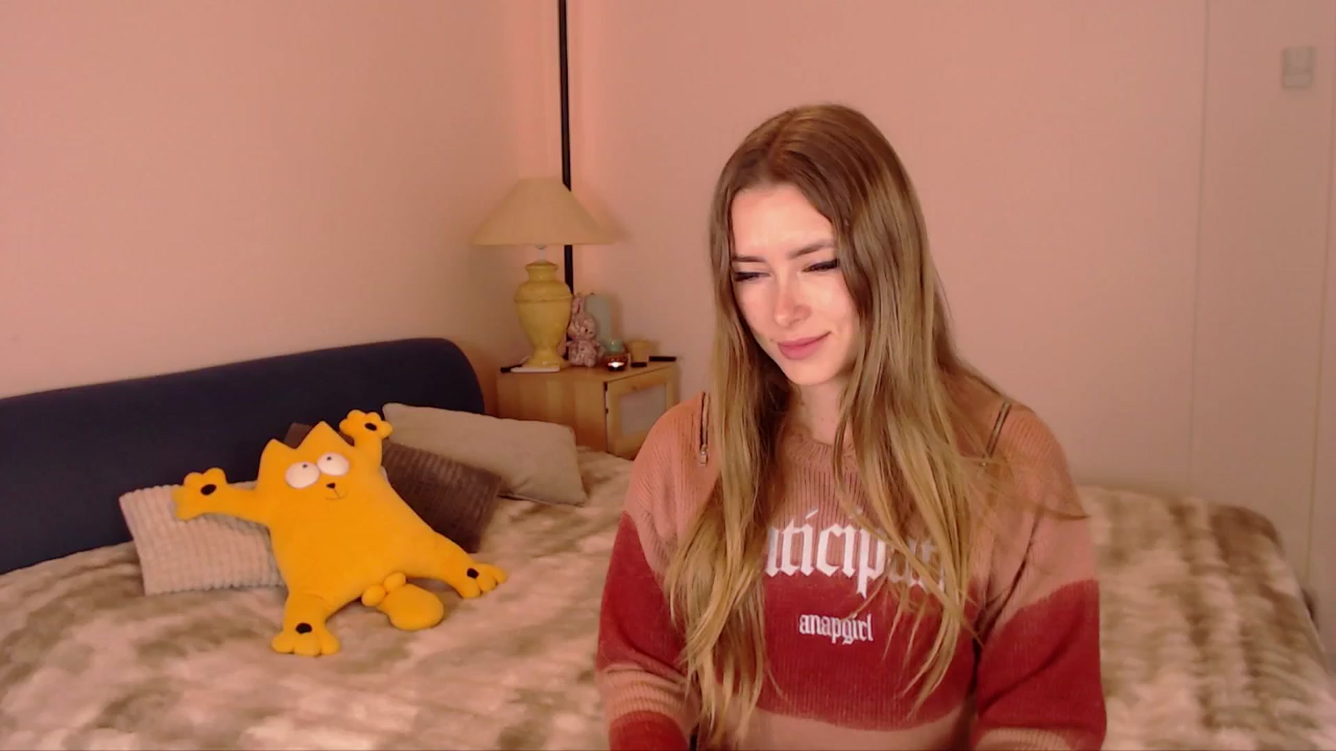 Gallery image thumbnail from SimonsWife's myfreecams stream on, 01/18/2026, 14:49 image 19 of 20