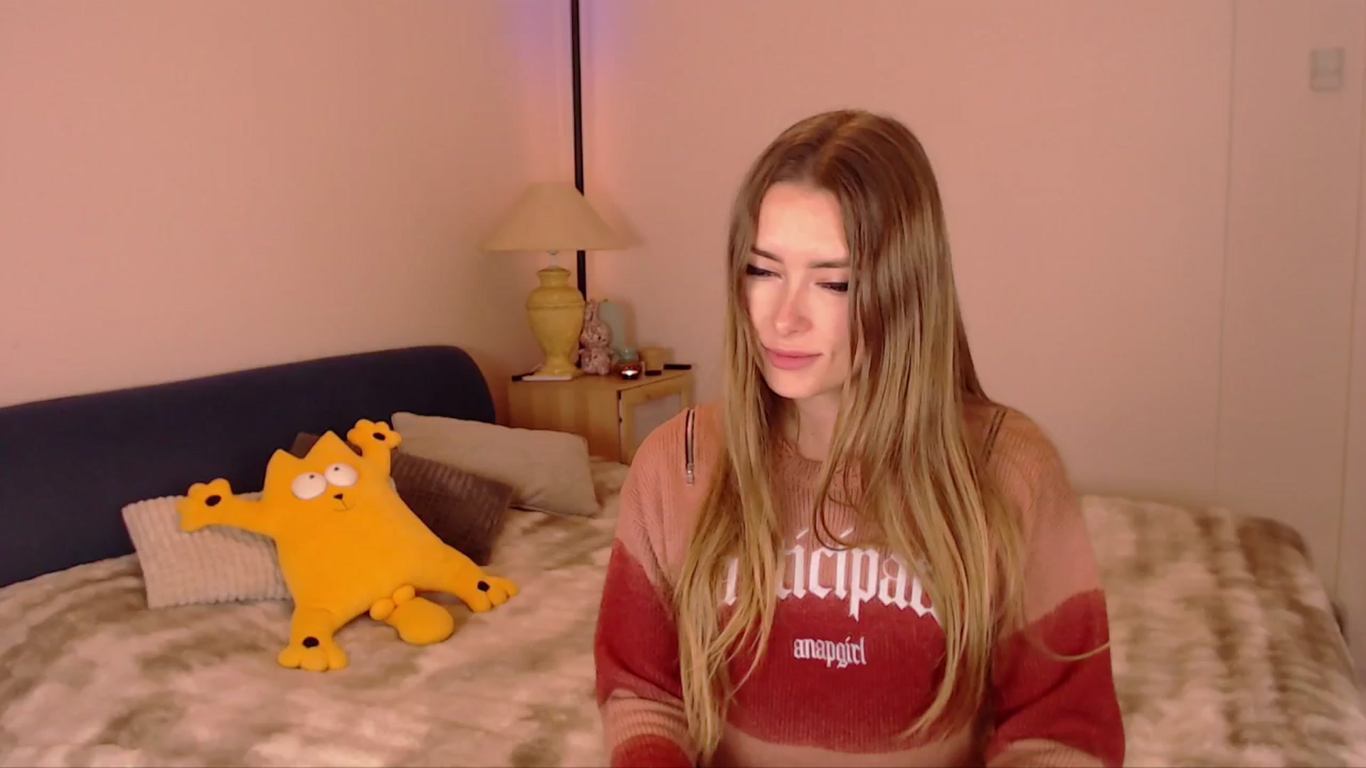 Gallery image thumbnail from SimonsWife's myfreecams stream on, 01/18/2026, 14:49 image 4 of 20