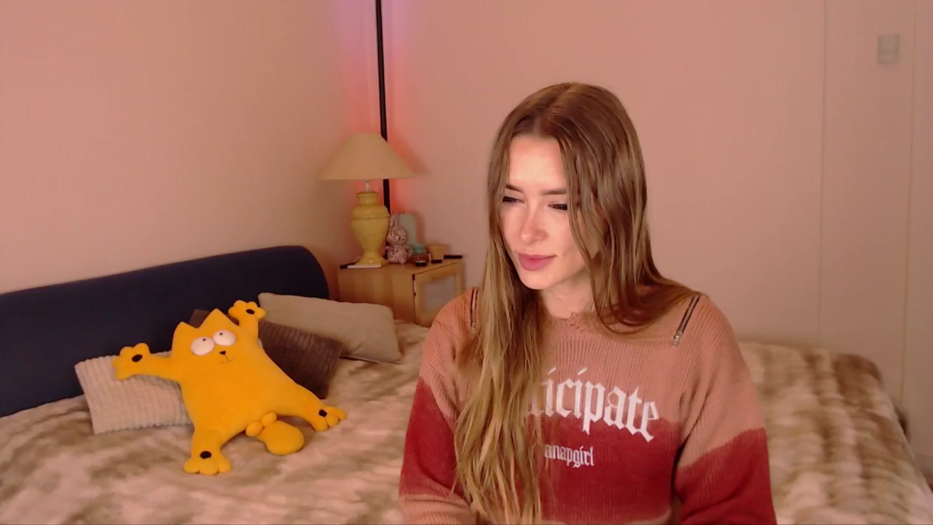 Gallery image thumbnail from SimonsWife's myfreecams stream on, 01/18/2026, 15:55 image 15 of 20