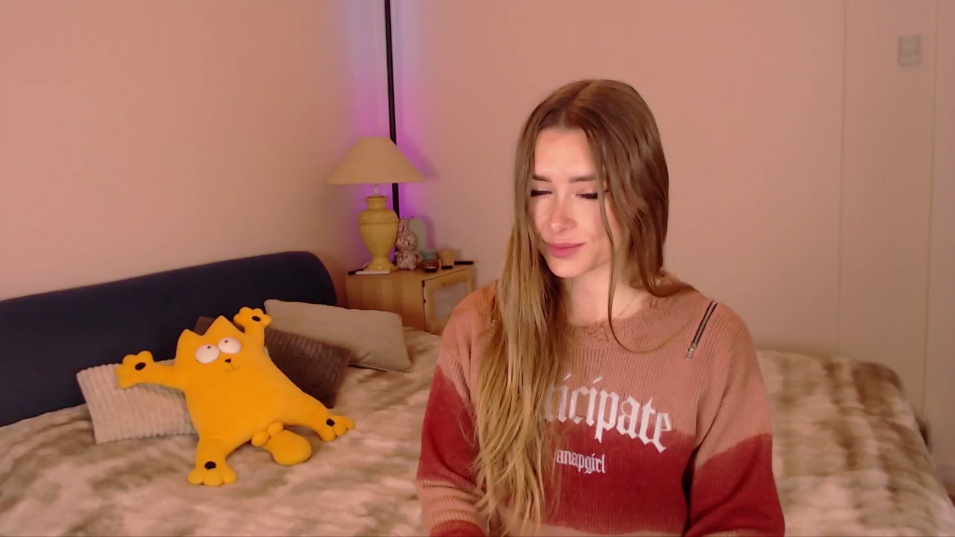 Gallery image thumbnail from SimonsWife's myfreecams stream on, 01/18/2026, 15:55 image 7 of 20