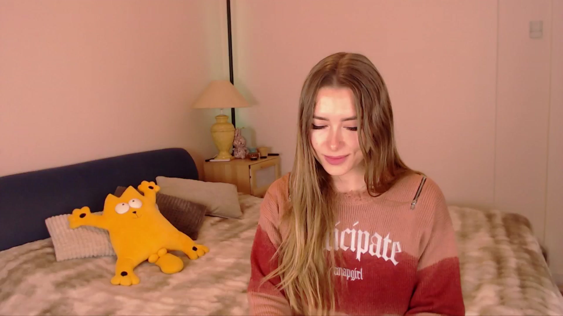 Gallery image thumbnail from SimonsWife's myfreecams stream on, 01/18/2026, 15:55 image 13 of 20