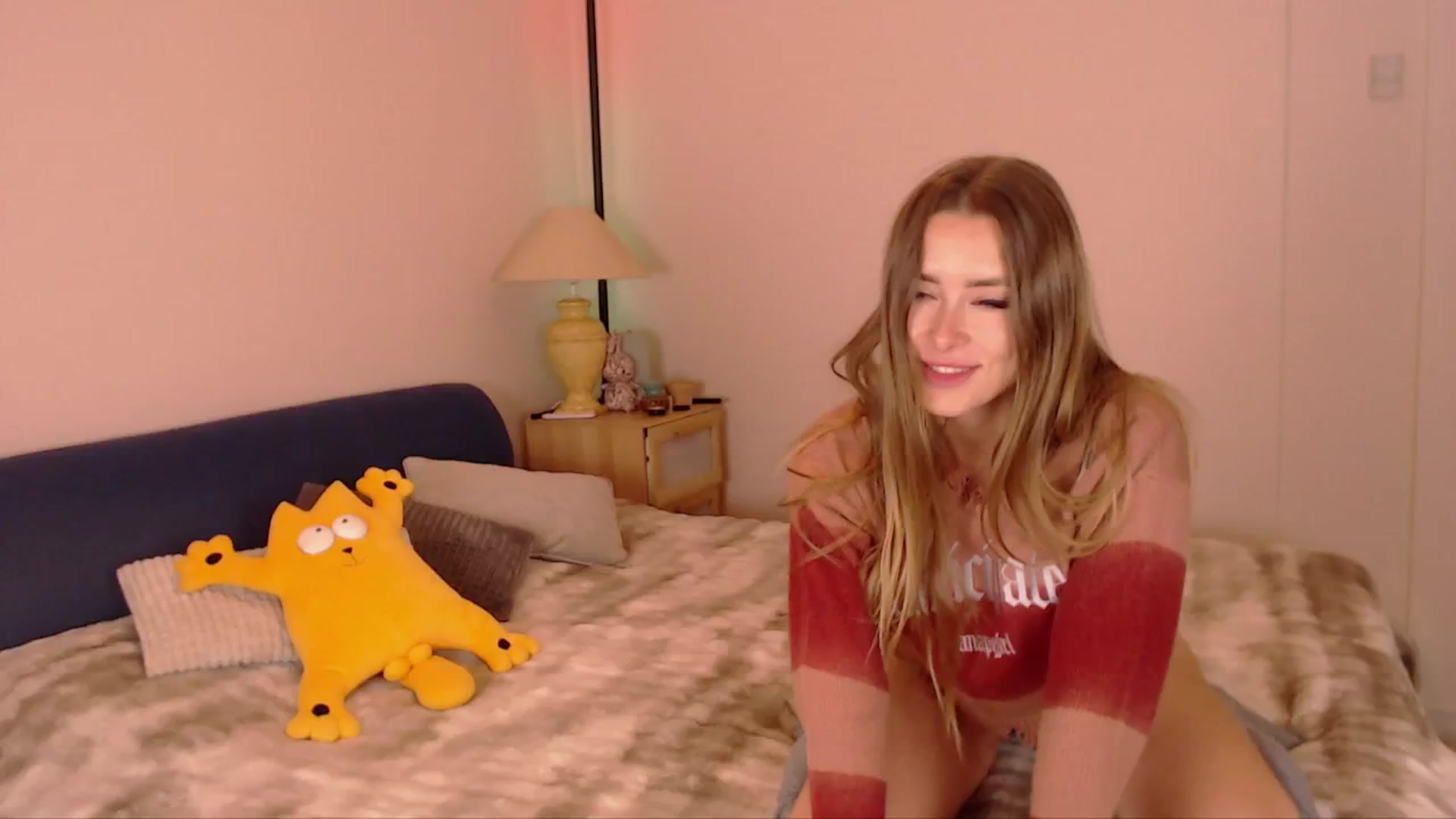 Gallery image thumbnail from SimonsWife's myfreecams stream on, 01/18/2026, 15:55 image 2 of 20