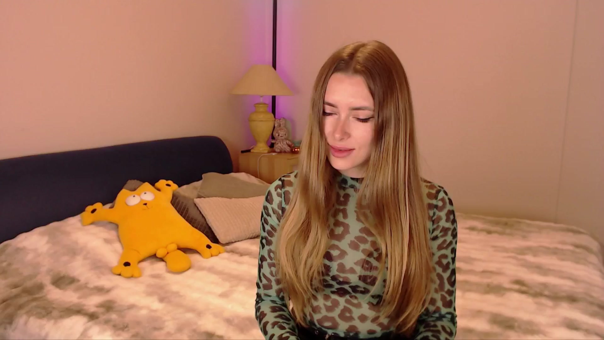 Gallery image thumbnail from SimonsWife's myfreecams stream on, 02/08/2026, 15:22 image 19 of 20
