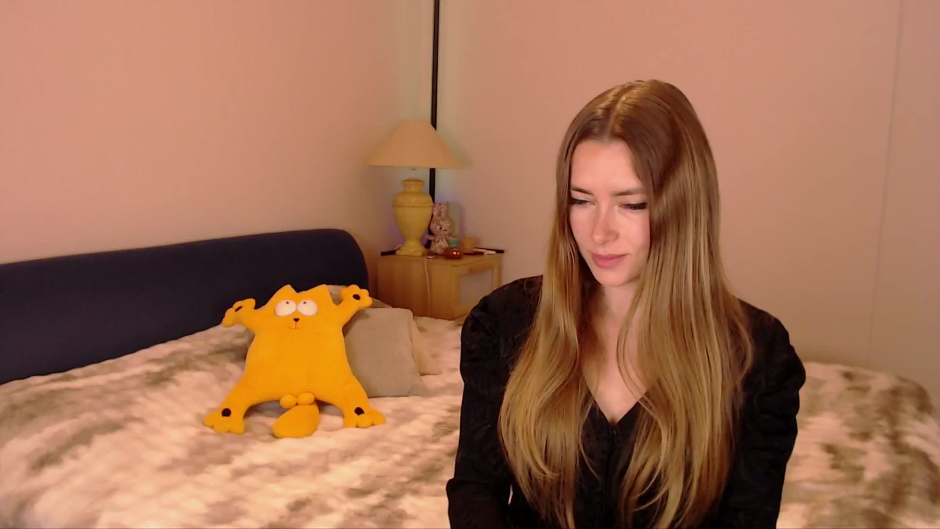 Gallery image thumbnail from SimonsWife's myfreecams stream on, 02/09/2026, 13:36 image 7 of 20