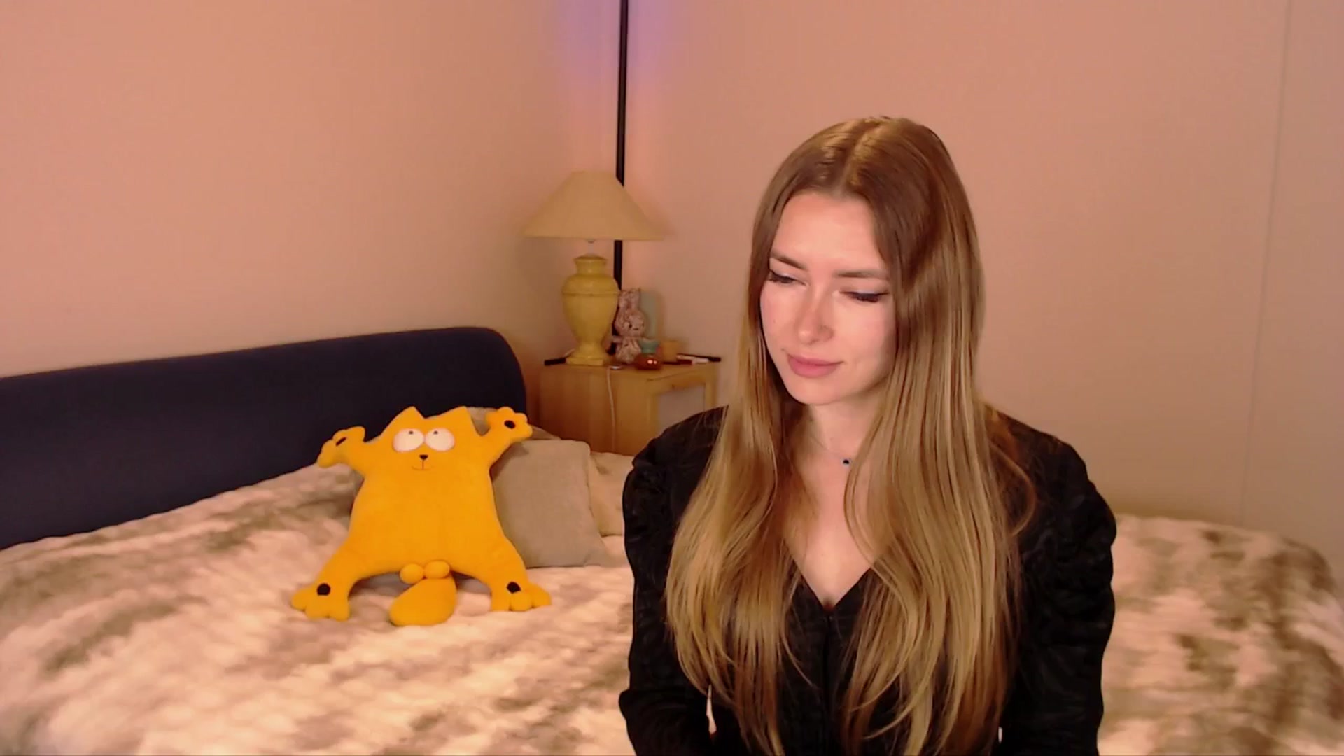 Gallery image thumbnail from SimonsWife's myfreecams stream on, 02/09/2026, 13:36 image 5 of 20
