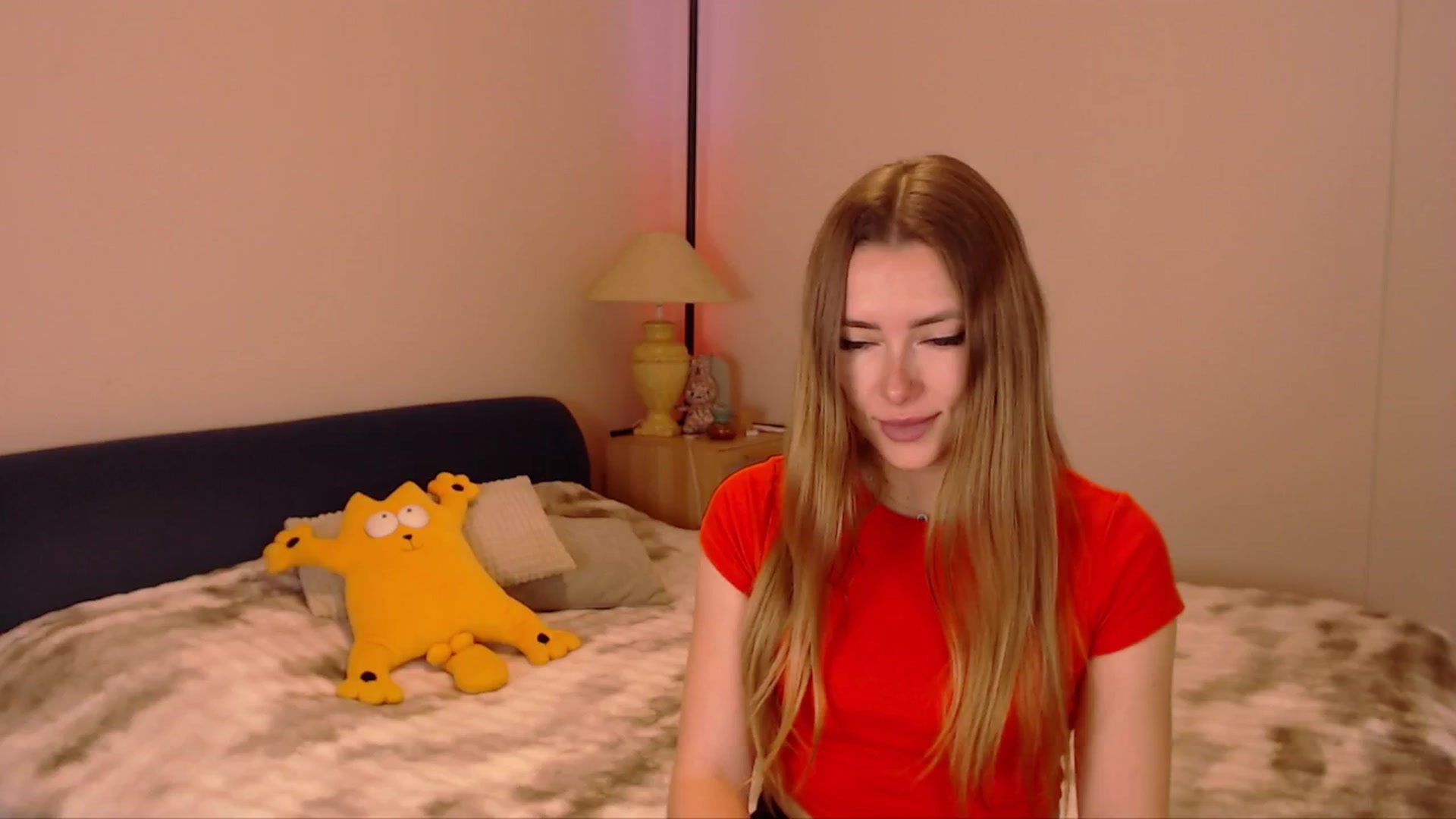 Gallery image thumbnail from SimonsWife's myfreecams stream on, 02/11/2026, 15:59 image 1 of 20