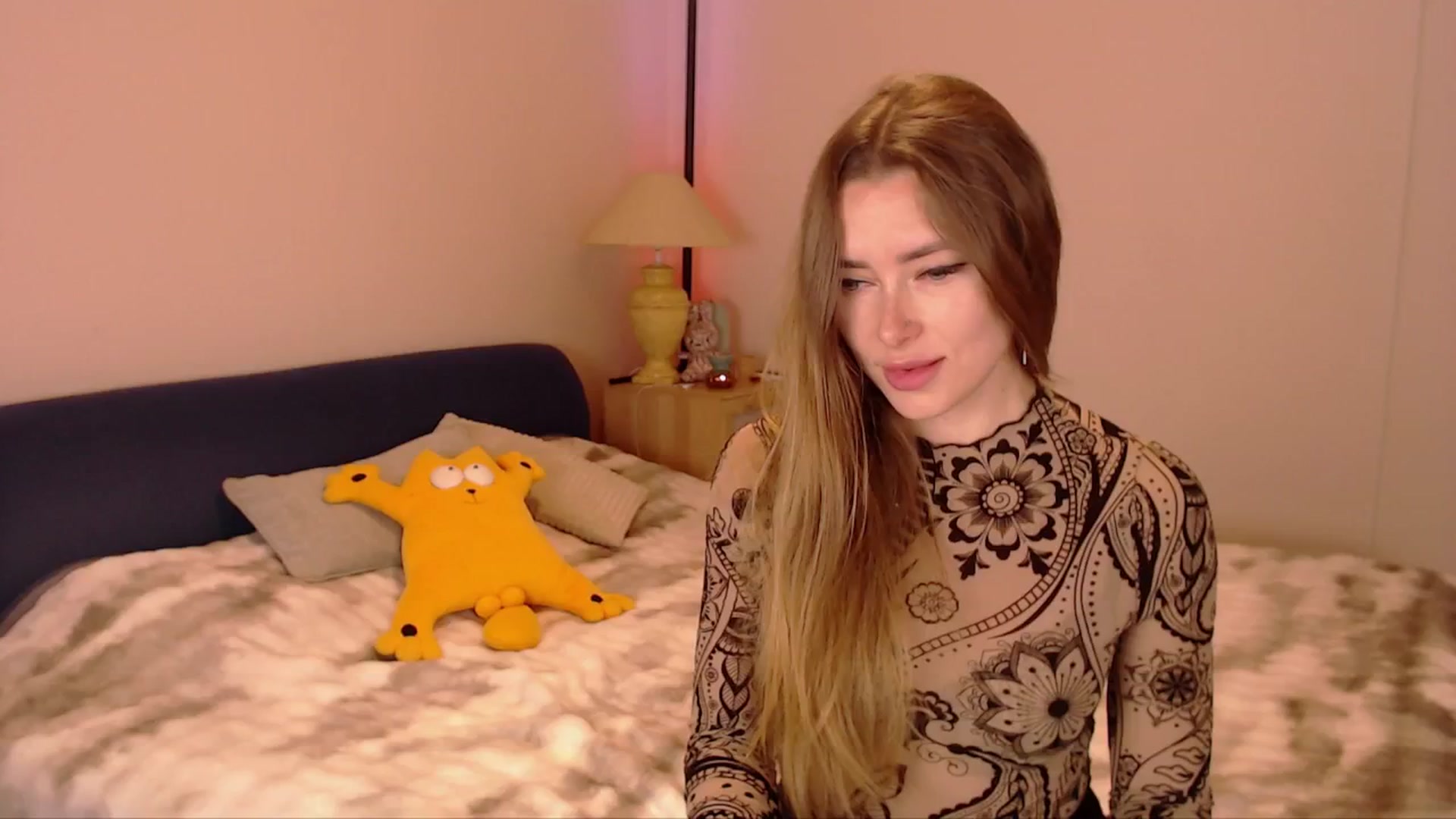 Gallery image thumbnail from SimonsWife's myfreecams stream on, 02/12/2026, 15:22 image 4 of 20