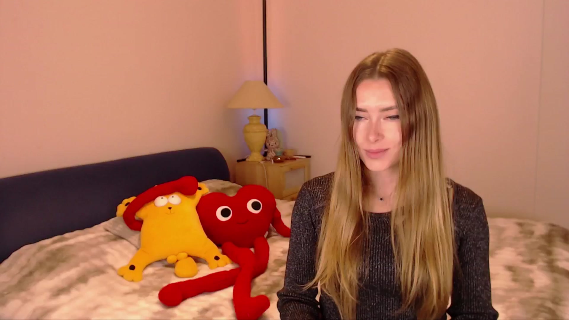 Gallery image thumbnail from SimonsWife's myfreecams stream on, 02/15/2026, 14:22 image 13 of 20