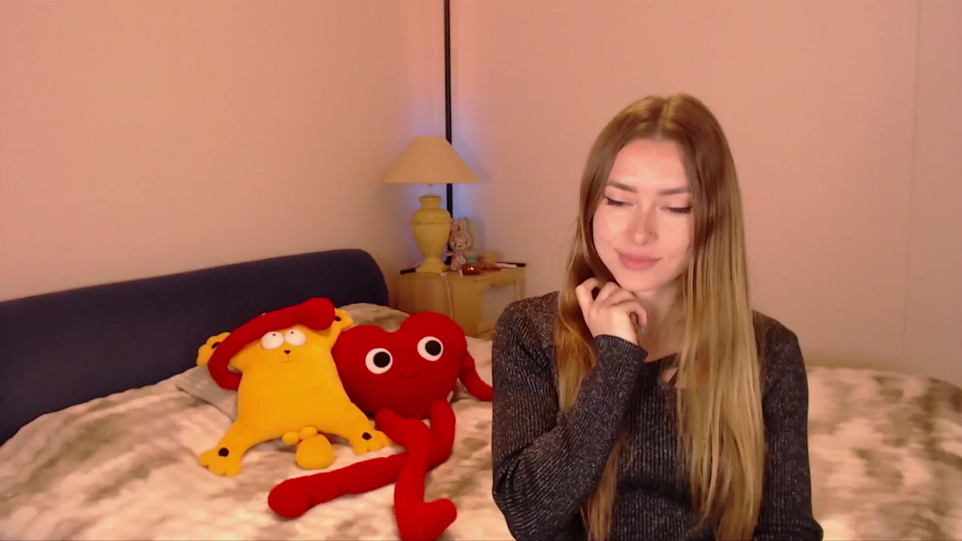 Gallery image thumbnail from SimonsWife's myfreecams stream on, 02/15/2026, 14:22 image 15 of 20