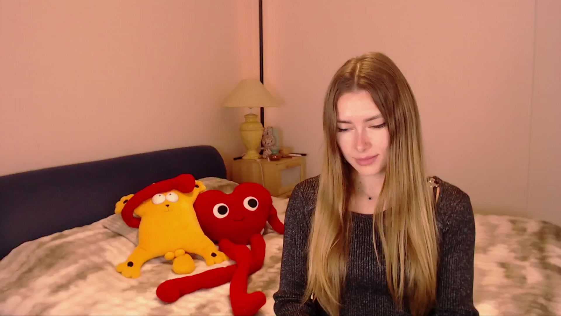 Gallery image thumbnail from SimonsWife's myfreecams stream on, 02/15/2026, 14:22 image 6 of 20