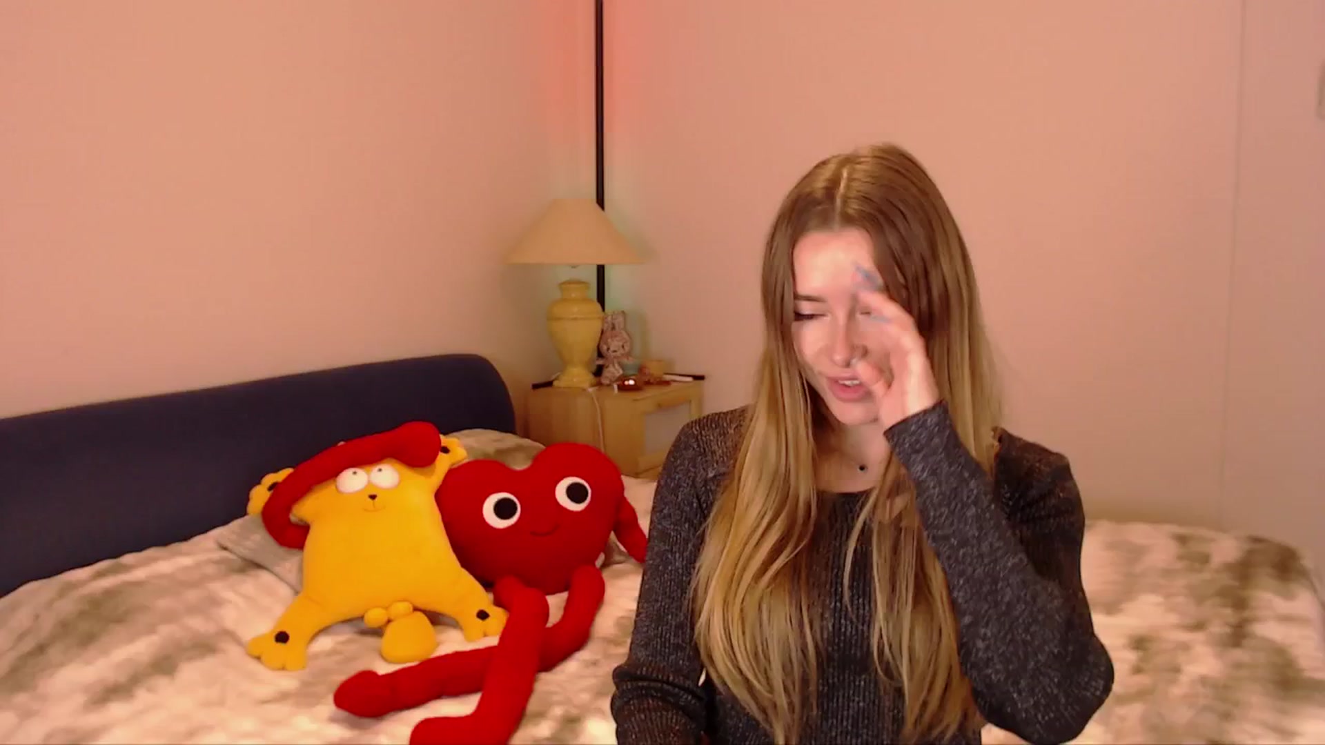 Gallery image thumbnail from SimonsWife's myfreecams stream on, 02/15/2026, 16:06 image 5 of 20