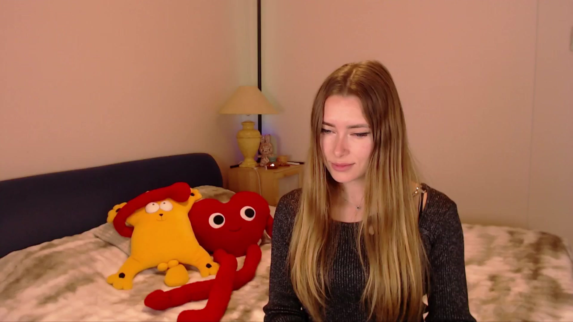 Gallery image thumbnail from SimonsWife's myfreecams stream on, 02/15/2026, 16:06 image 6 of 20