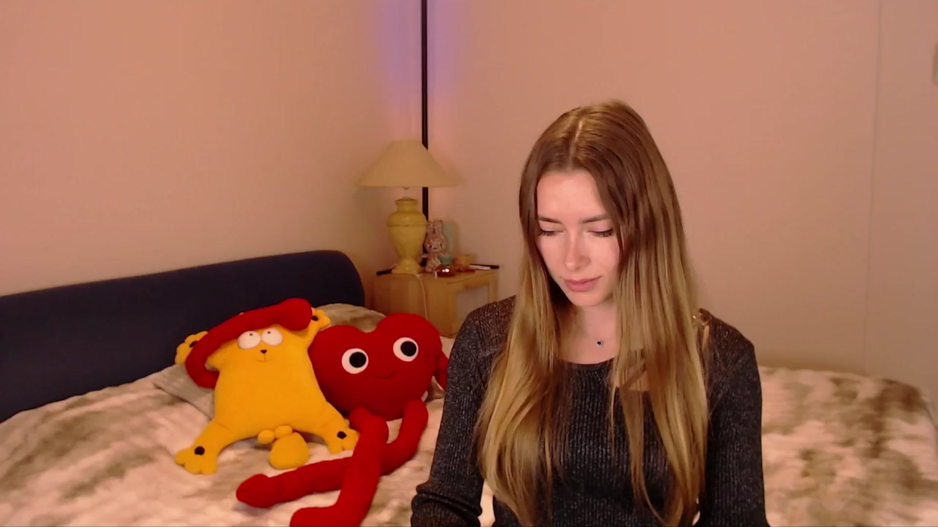 Gallery image thumbnail from SimonsWife's myfreecams stream on, 02/15/2026, 16:06 image 8 of 20