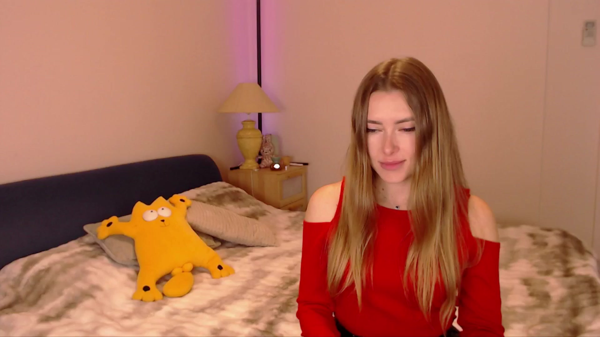 Gallery image thumbnail from SimonsWife's myfreecams stream on, 02/16/2026, 15:15 image 1 of 20