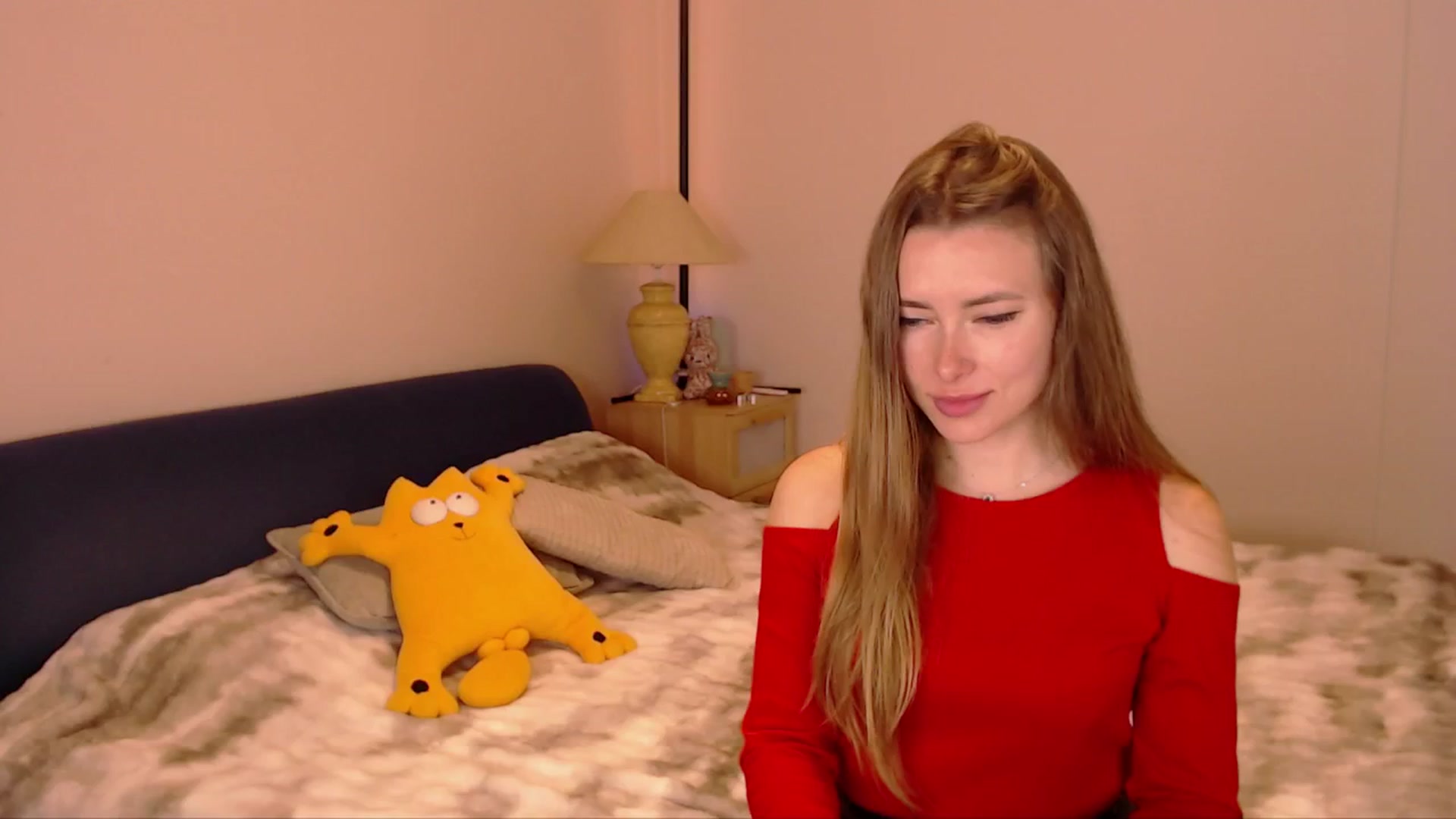 Gallery image thumbnail from SimonsWife's myfreecams stream on, 02/16/2026, 17:08 image 12 of 20