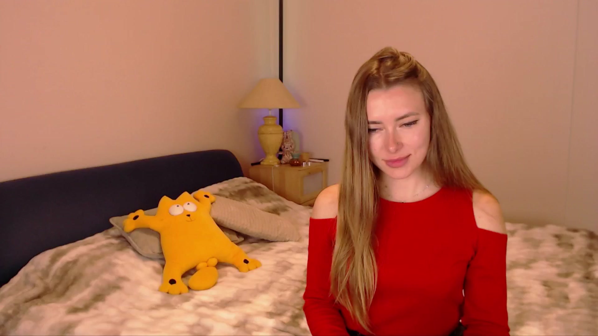 Gallery image thumbnail from SimonsWife's myfreecams stream on, 02/16/2026, 17:08 image 15 of 20
