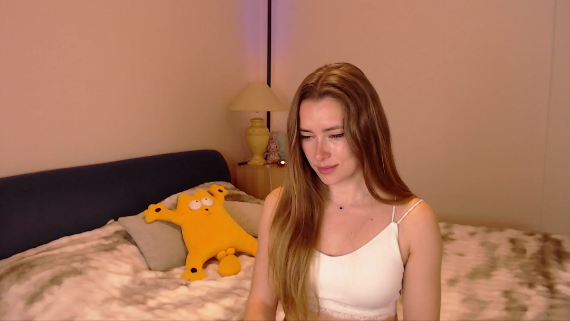 Gallery image thumbnail from SimonsWife's myfreecams stream on, 02/22/2026, 14:39 image 19 of 20