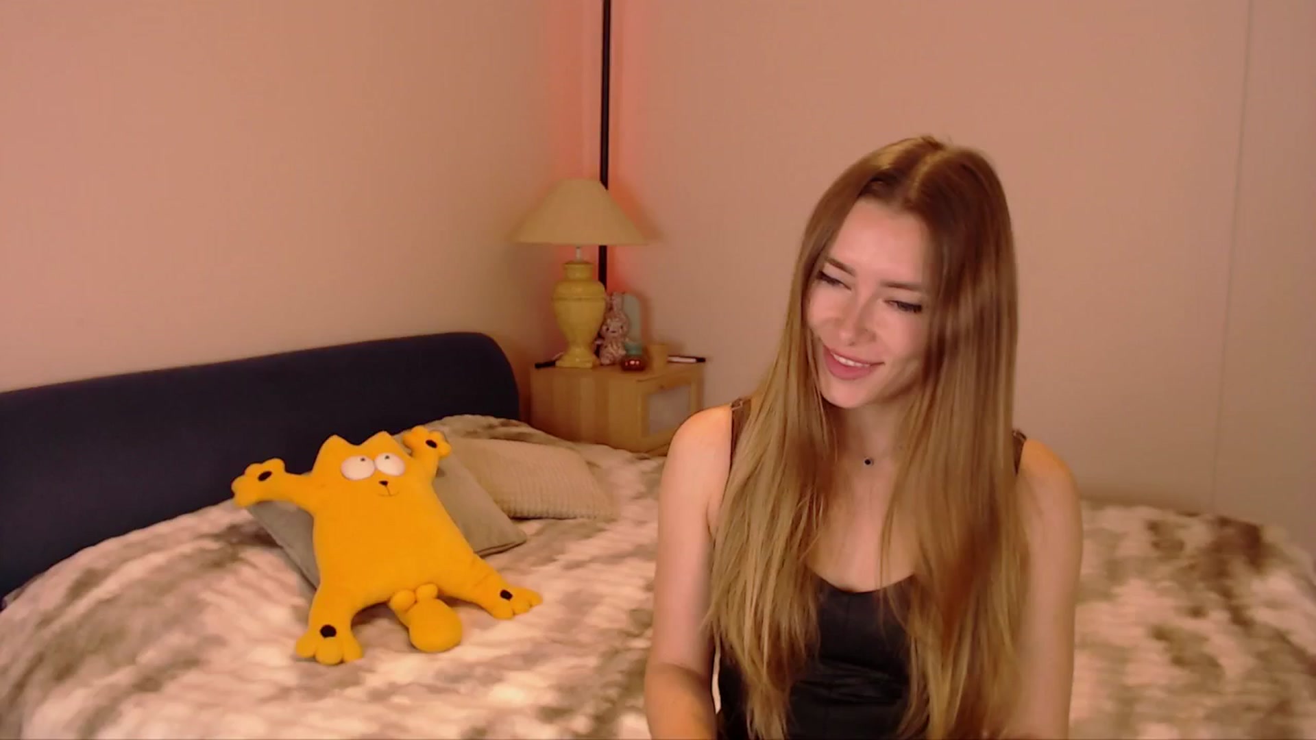 Gallery image thumbnail from SimonsWife's myfreecams stream on, 02/23/2026, 11:34 image 11 of 20