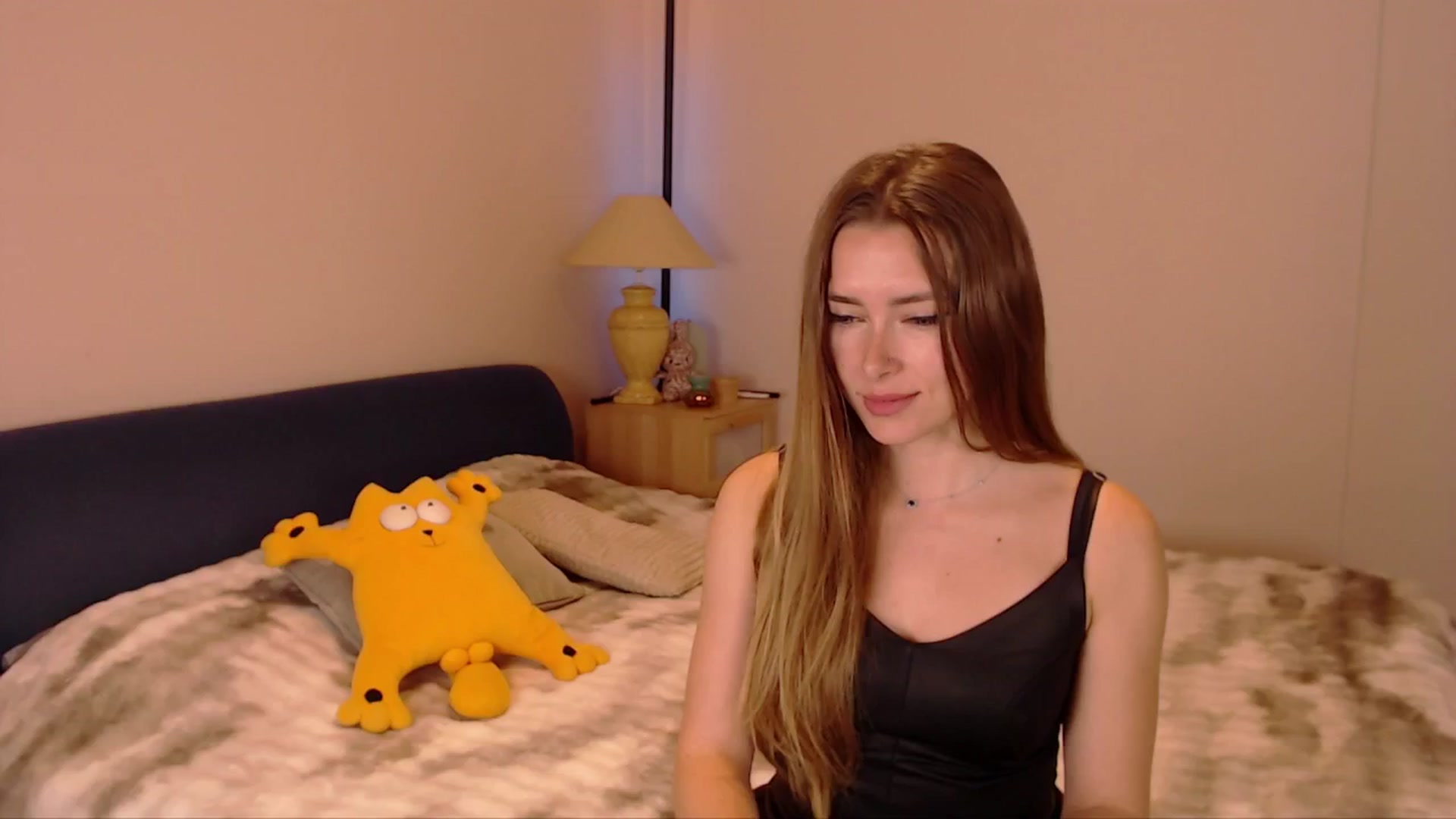 Gallery image thumbnail from SimonsWife's myfreecams stream on, 02/23/2026, 14:51 image 16 of 20