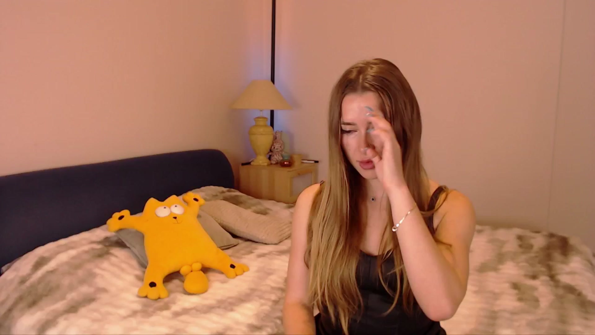 Gallery image thumbnail from SimonsWife's myfreecams stream on, 02/23/2026, 14:51 image 19 of 20