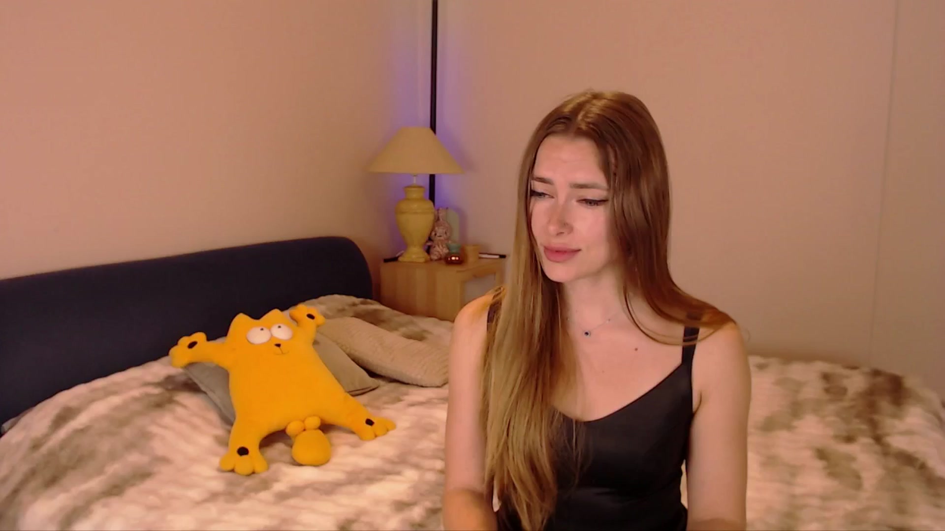 Gallery image thumbnail from SimonsWife's myfreecams stream on, 02/23/2026, 14:51 image 9 of 20