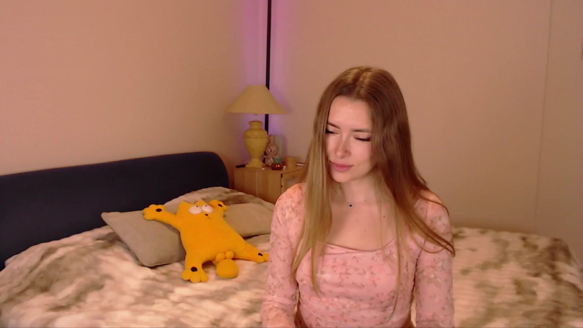 Gallery image thumbnail from SimonsWife's myfreecams stream on, 02/26/2026, 12:55 image 20 of 20
