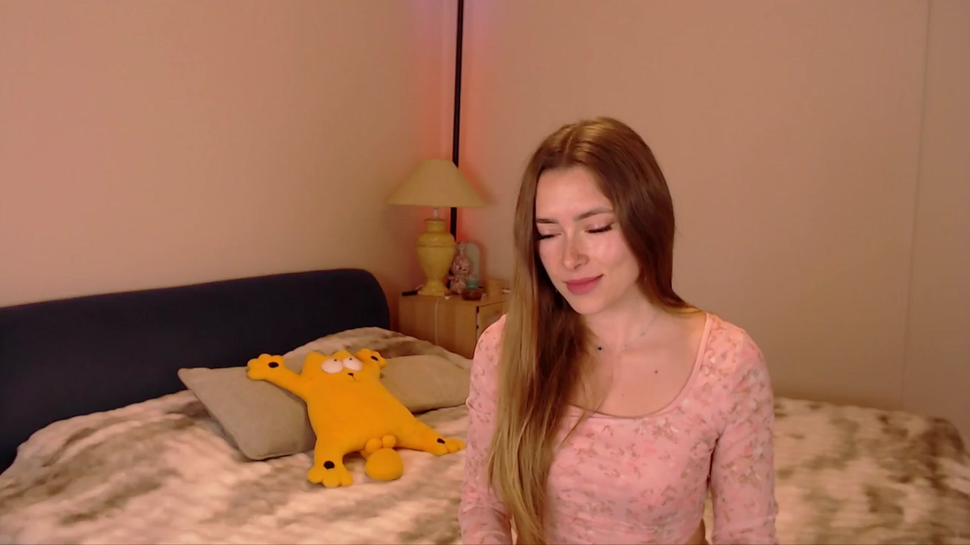Gallery image thumbnail from SimonsWife's myfreecams stream on, 02/26/2026, 15:39 image 13 of 20