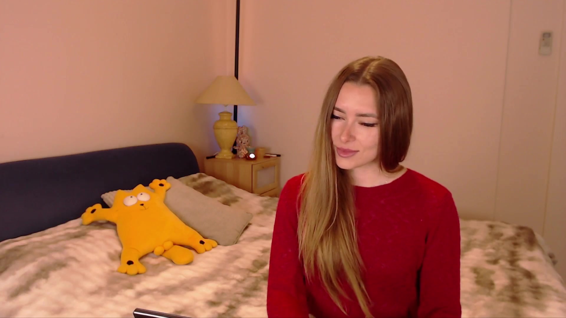 Gallery image thumbnail from SimonsWife's myfreecams stream on, 03/02/2026, 13:47 image 14 of 20