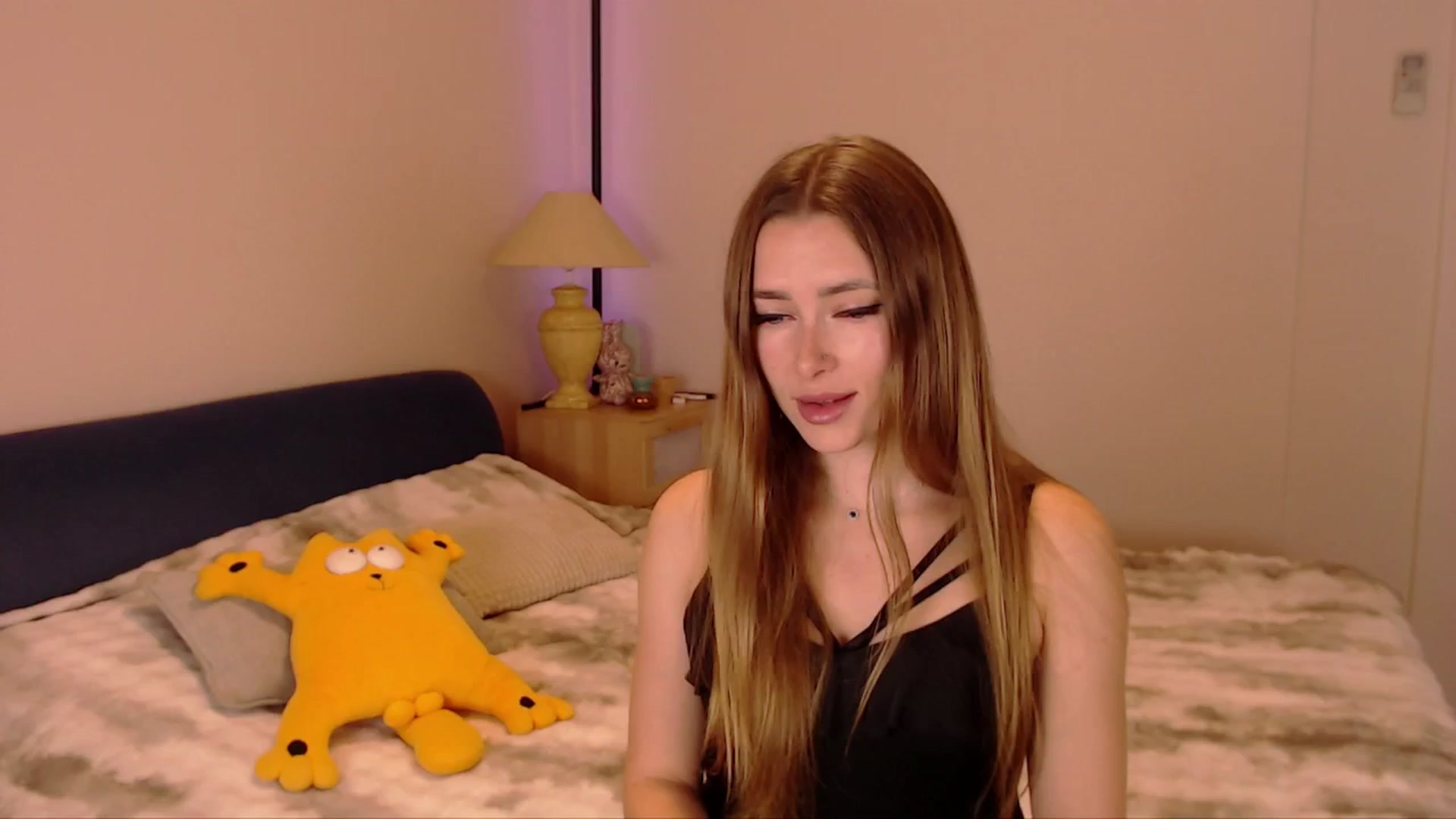 Gallery image thumbnail from SimonsWife's myfreecams stream on, 03/04/2026, 15:06 image 5 of 20