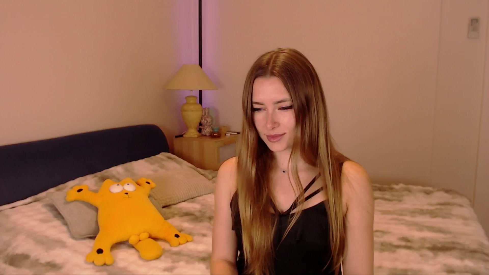 Gallery image thumbnail from SimonsWife's myfreecams stream on, 03/04/2026, 15:06 image 6 of 20