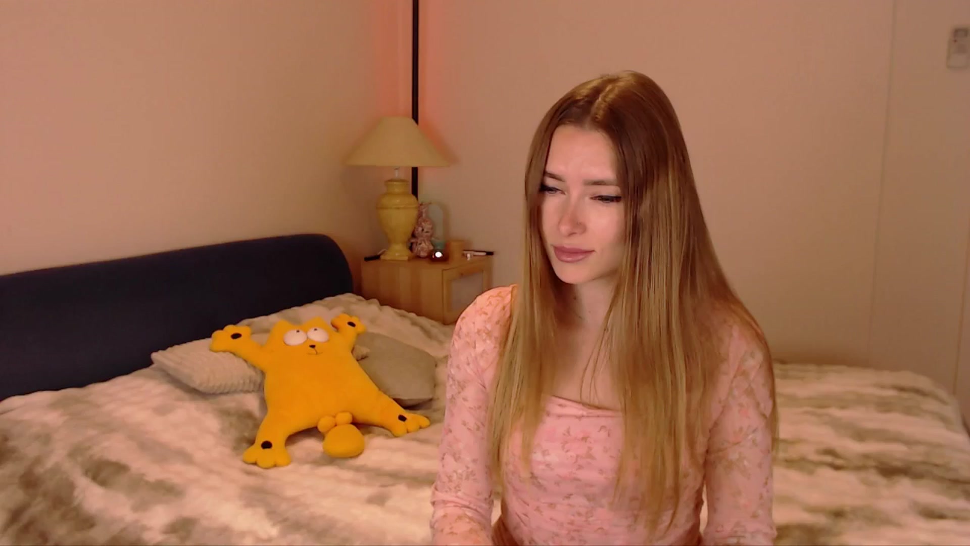Gallery image thumbnail from SimonsWife's myfreecams stream on, 03/09/2026, 13:35 image 1 of 20