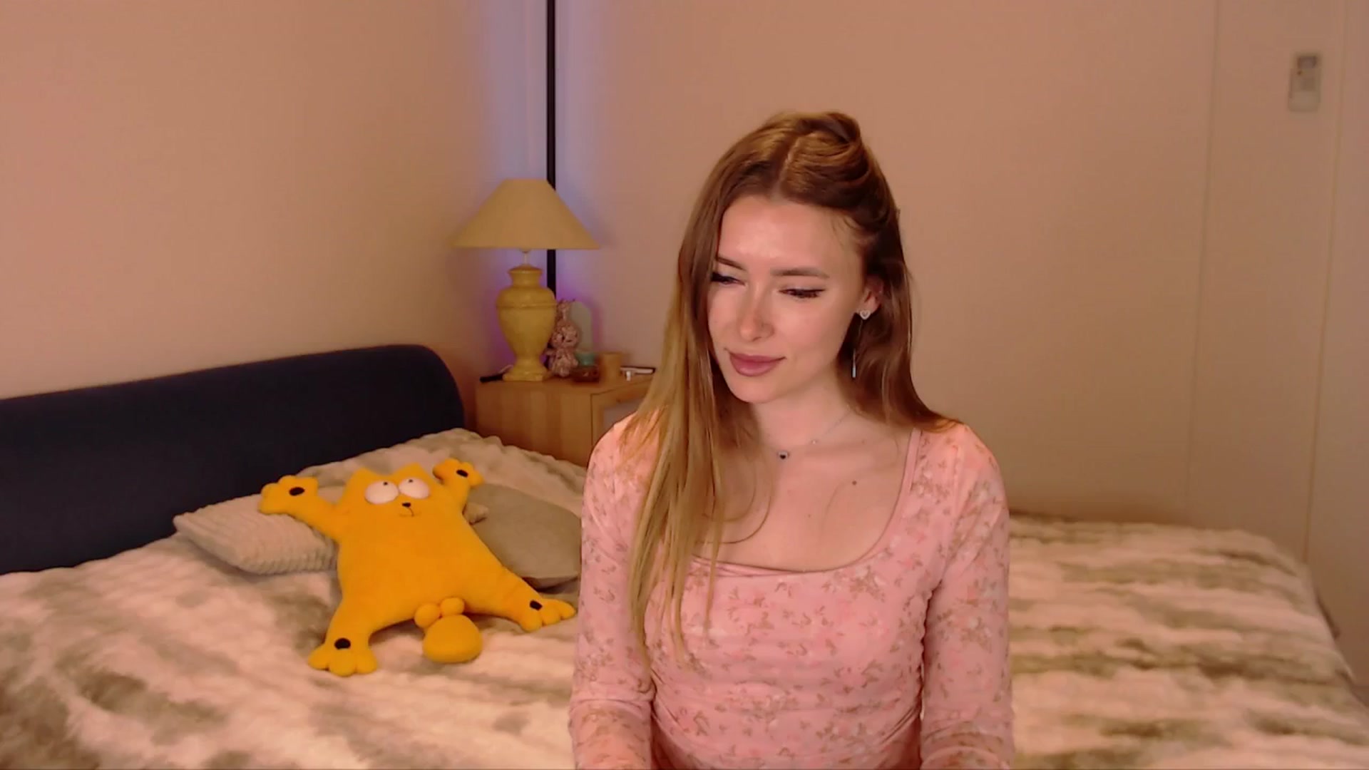 Gallery image thumbnail from SimonsWife's myfreecams stream on, 03/09/2026, 14:56 image 11 of 20