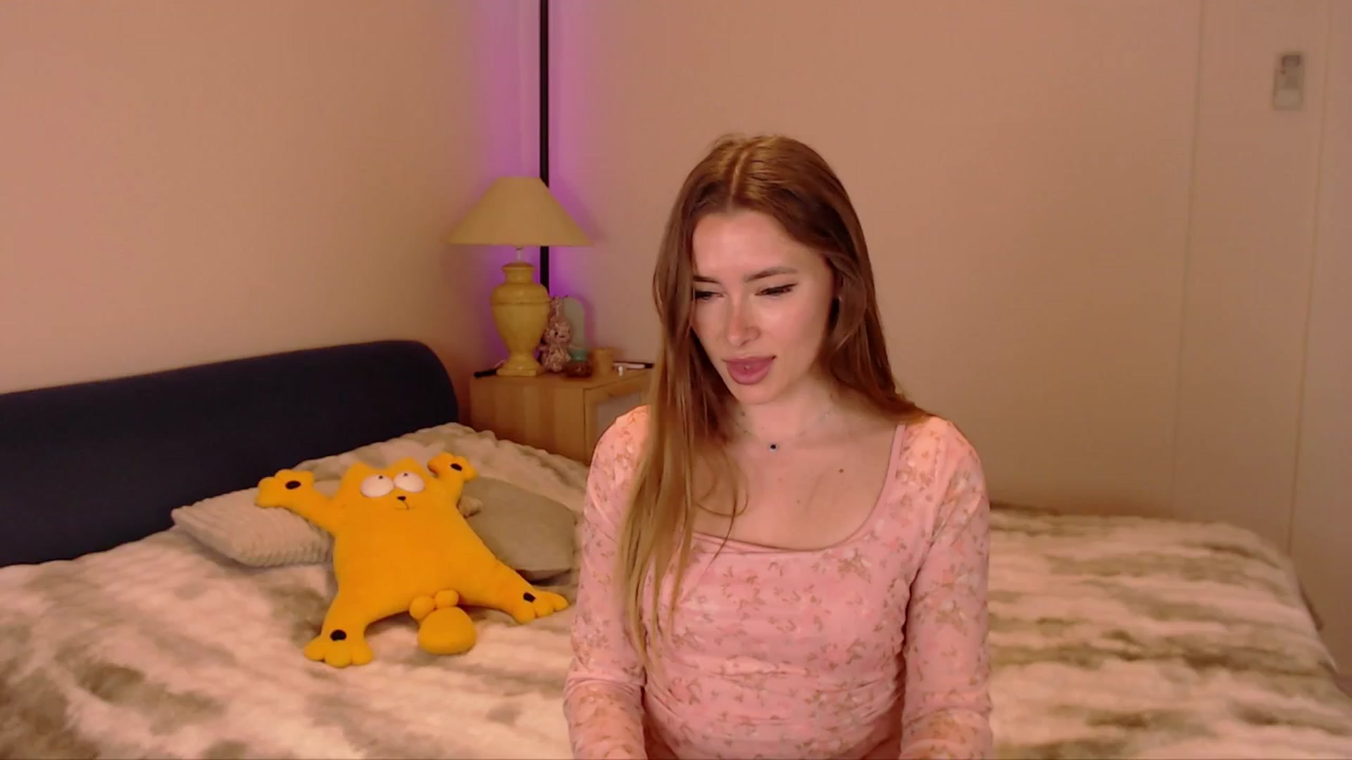 Gallery image thumbnail from SimonsWife's myfreecams stream on, 03/09/2026, 14:56 image 13 of 20
