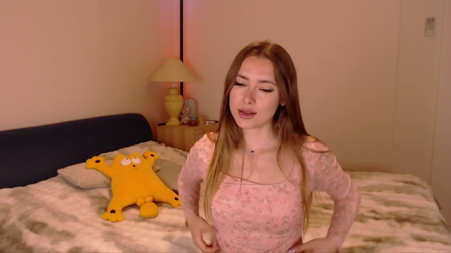 Gallery image thumbnail from SimonsWife's myfreecams stream on, 03/09/2026, 14:56 image 19 of 20