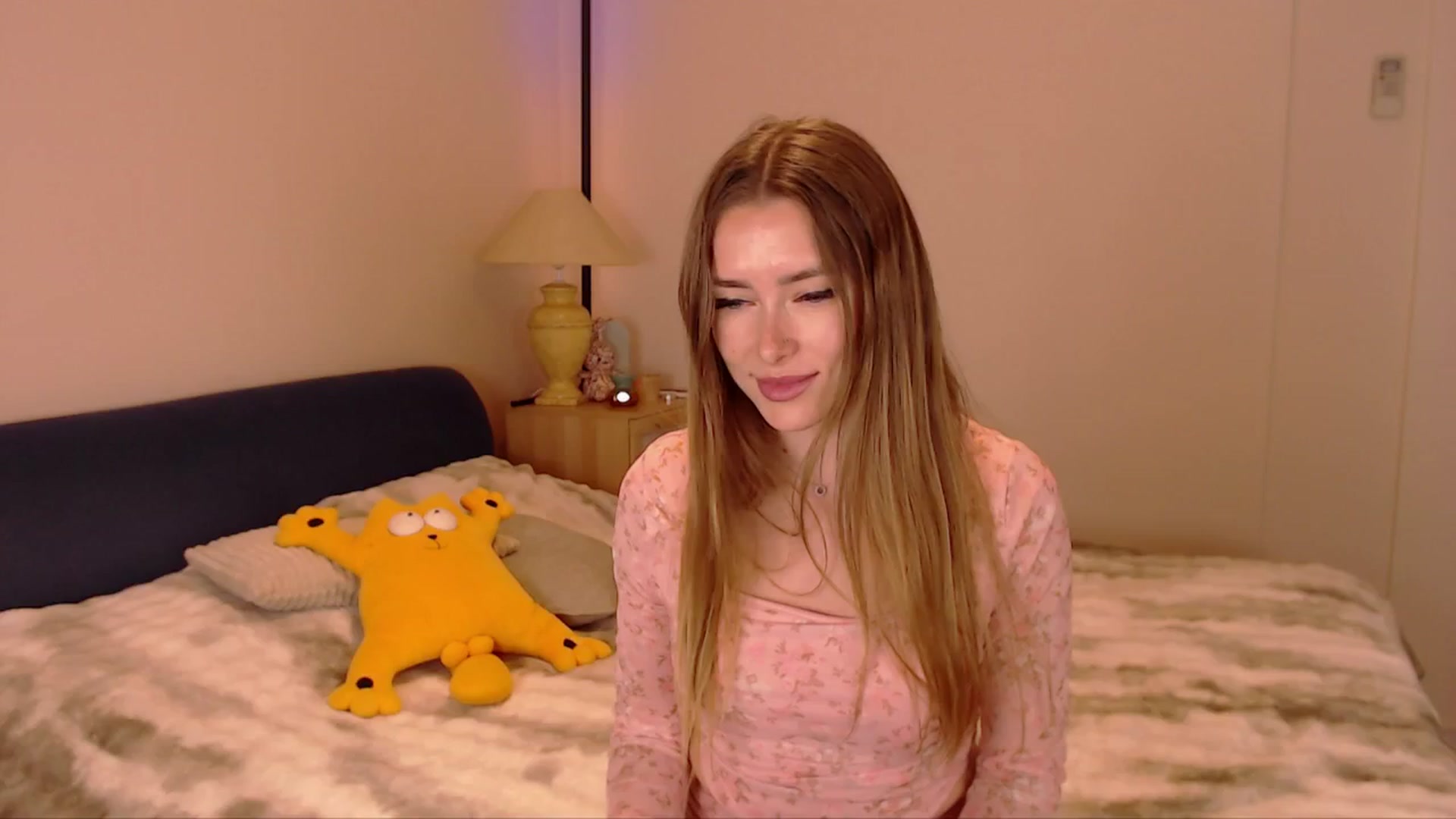 Gallery image thumbnail from SimonsWife's myfreecams stream on, 03/09/2026, 14:56 image 6 of 20