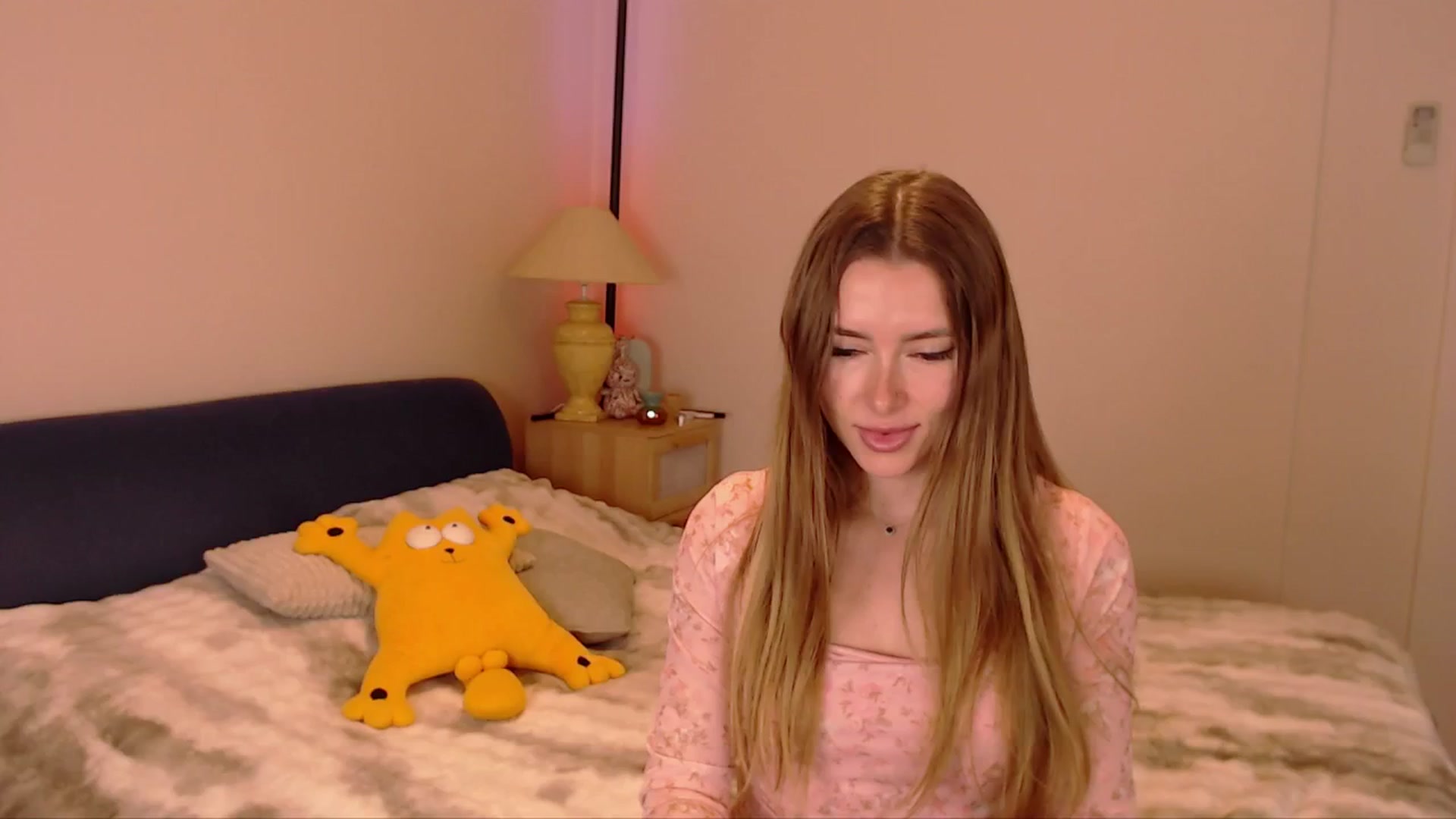 Gallery image thumbnail from SimonsWife's myfreecams stream on, 03/09/2026, 16:59 image 19 of 20