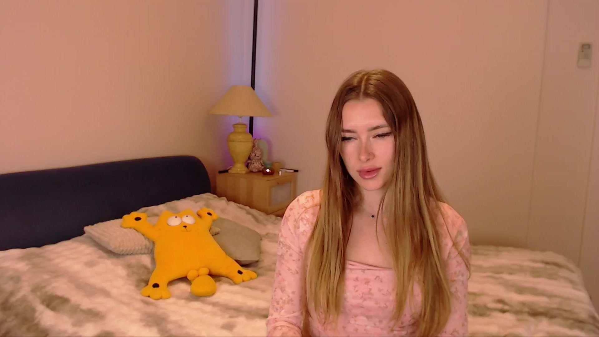 Gallery image thumbnail from SimonsWife's myfreecams stream on, 03/09/2026, 16:59 image 11 of 20