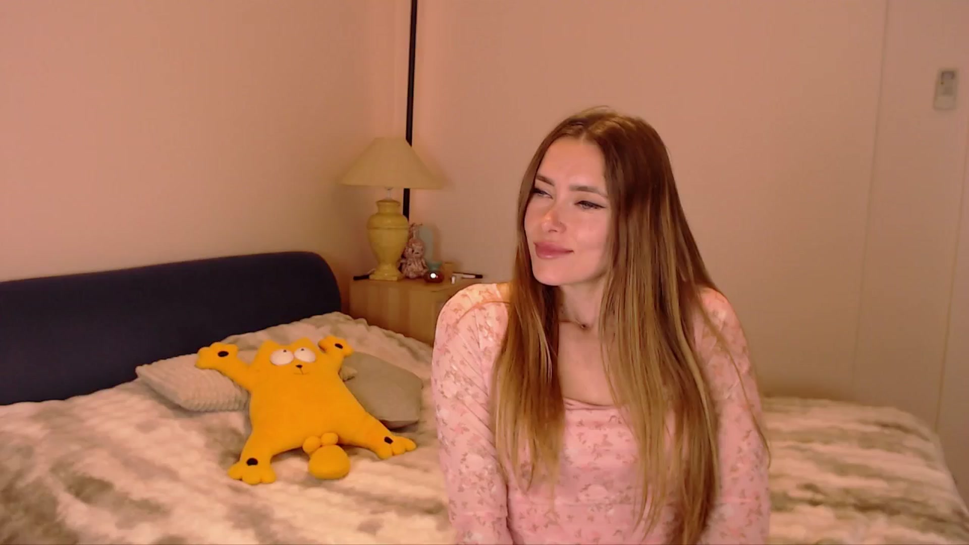 Gallery image thumbnail from SimonsWife's myfreecams stream on, 03/09/2026, 16:59 image 7 of 20