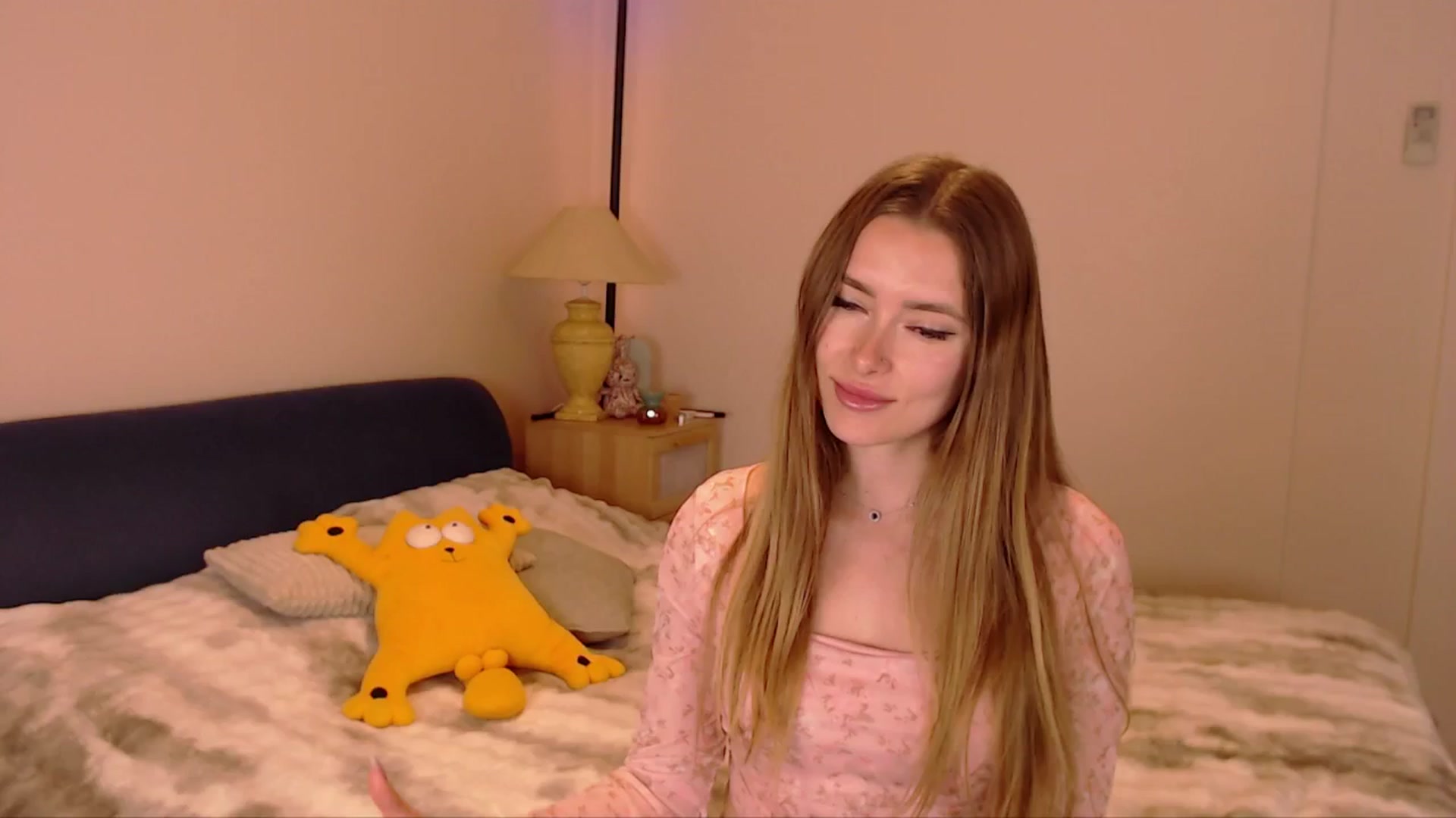 Gallery image thumbnail from SimonsWife's myfreecams stream on, 03/09/2026, 16:59 image 12 of 20