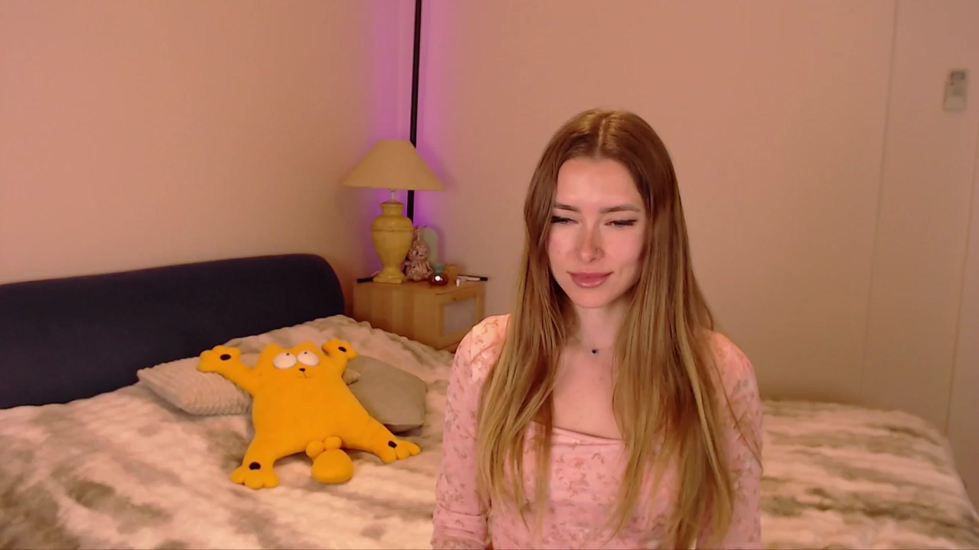 Gallery image thumbnail from SimonsWife's myfreecams stream on, 03/09/2026, 16:59 image 20 of 20