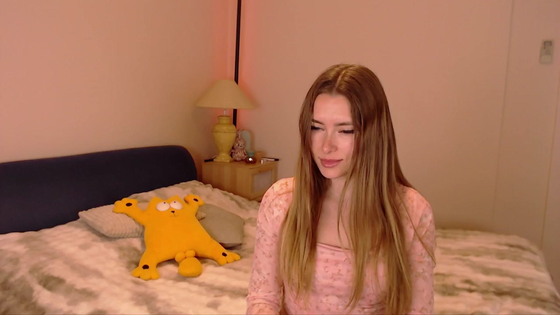 Gallery image thumbnail from SimonsWife's myfreecams stream on, 03/09/2026, 16:59 image 9 of 20