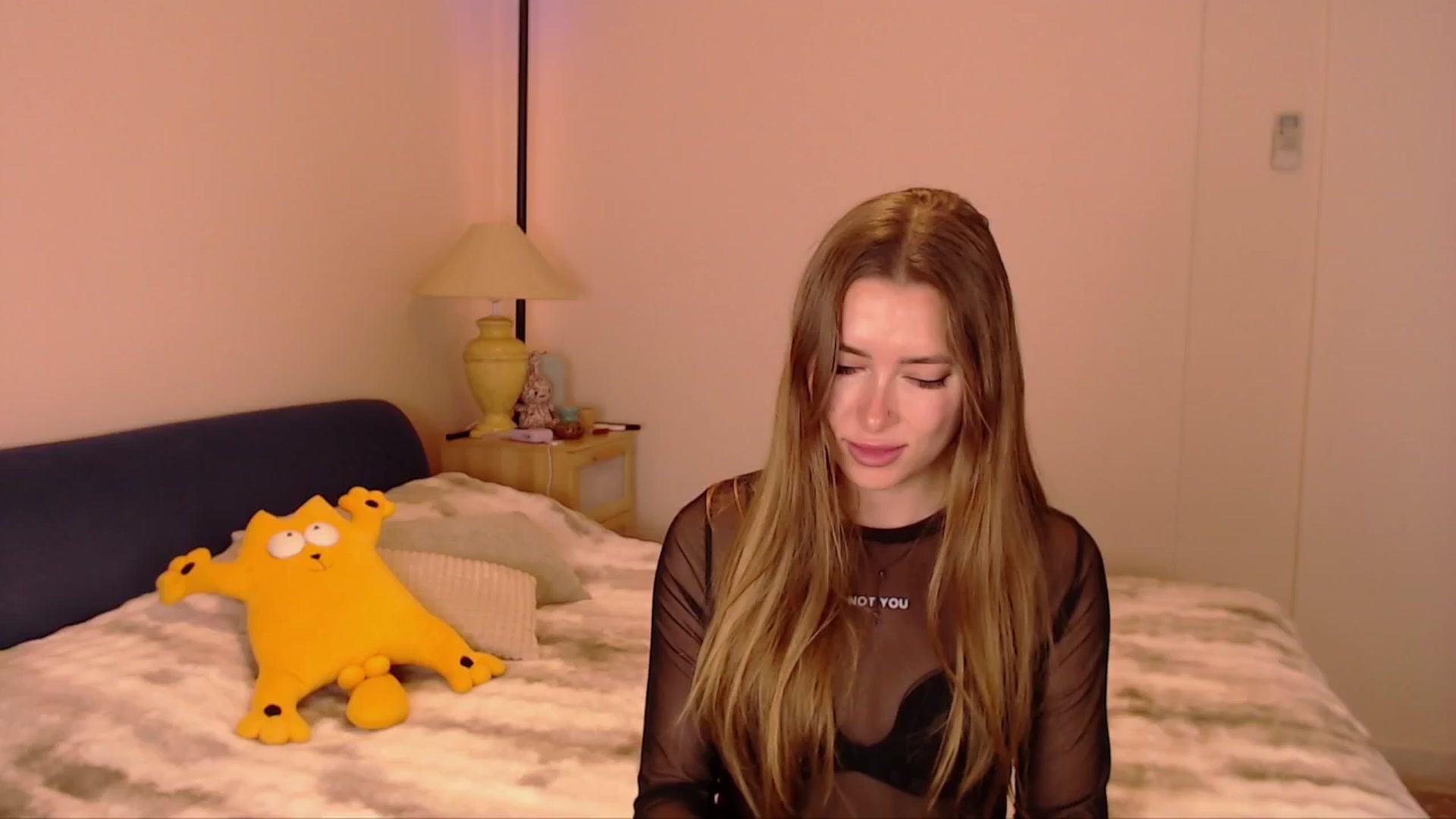 Gallery image thumbnail from SimonsWife's myfreecams stream on, 03/16/2026, 17:51 image 19 of 20